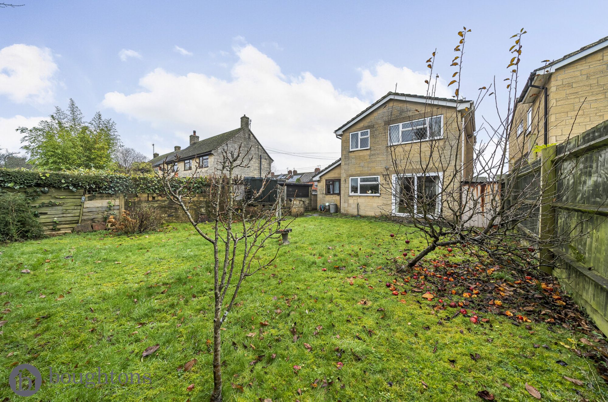 3 bed detached house for sale in Halse Road, Brackley  - Property Image 2