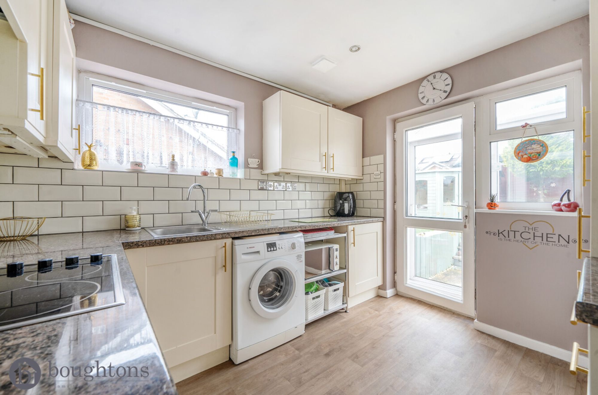 2 bed semi-detached bungalow for sale in Westminster Crescent, Brackley  - Property Image 6