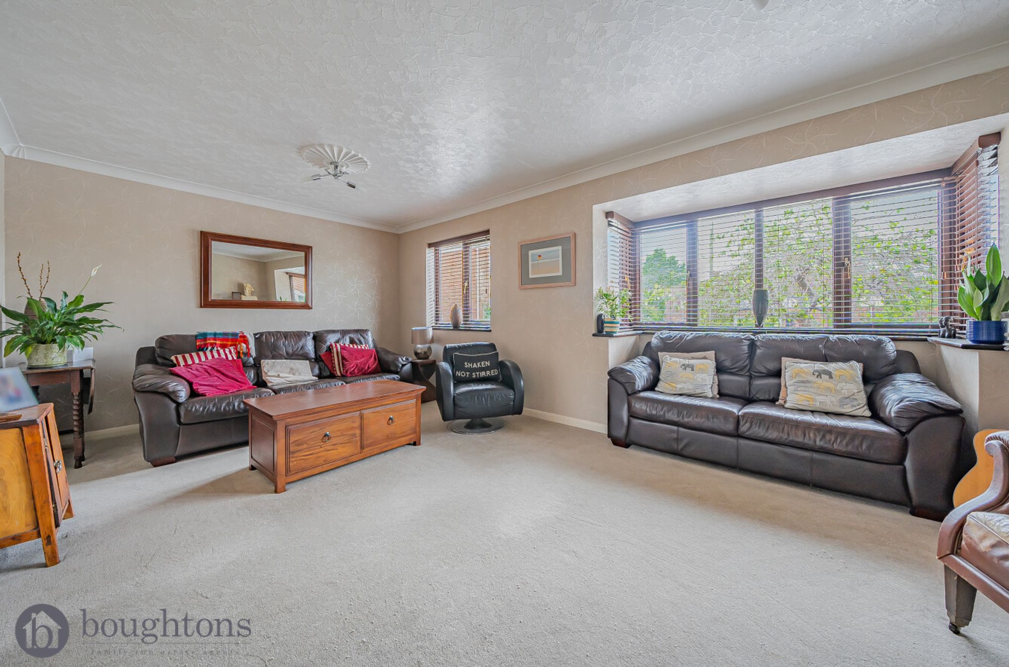 5 bed detached house for sale in The Willows, Towcester  - Property Image 5