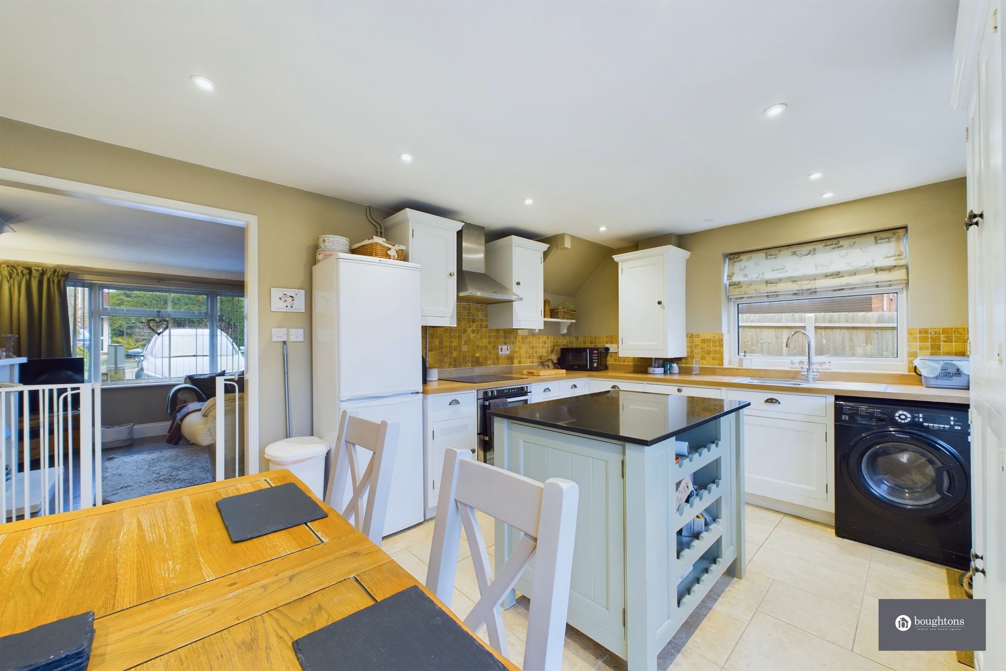 3 bed semi-detached house for sale in Nether Close, Brackley  - Property Image 2