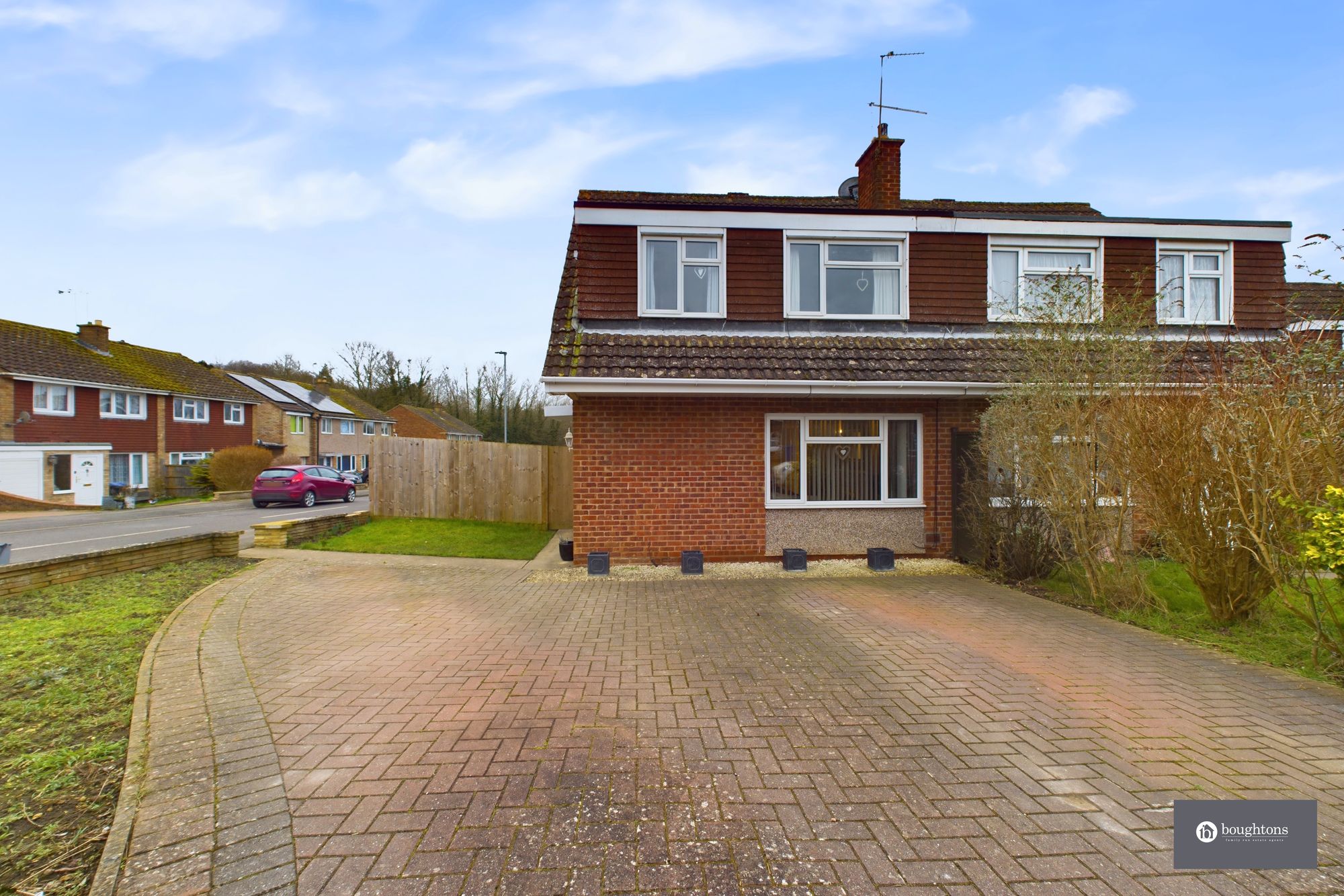 3 bed semi-detached house for sale in Nether Close, Brackley  - Property Image 4