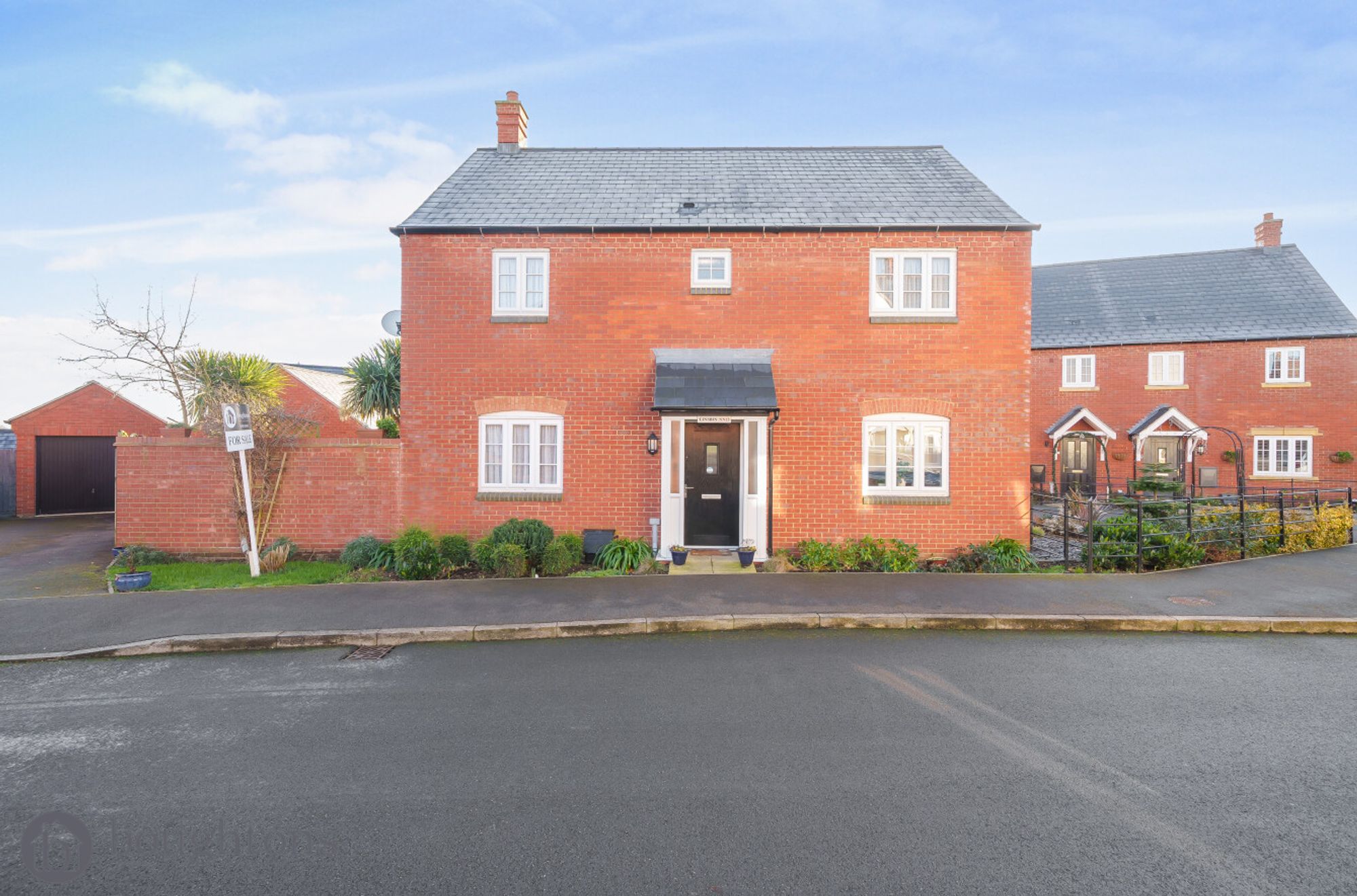 4 bed detached house for sale in Lagonda Drive, Brackley  - Property Image 1