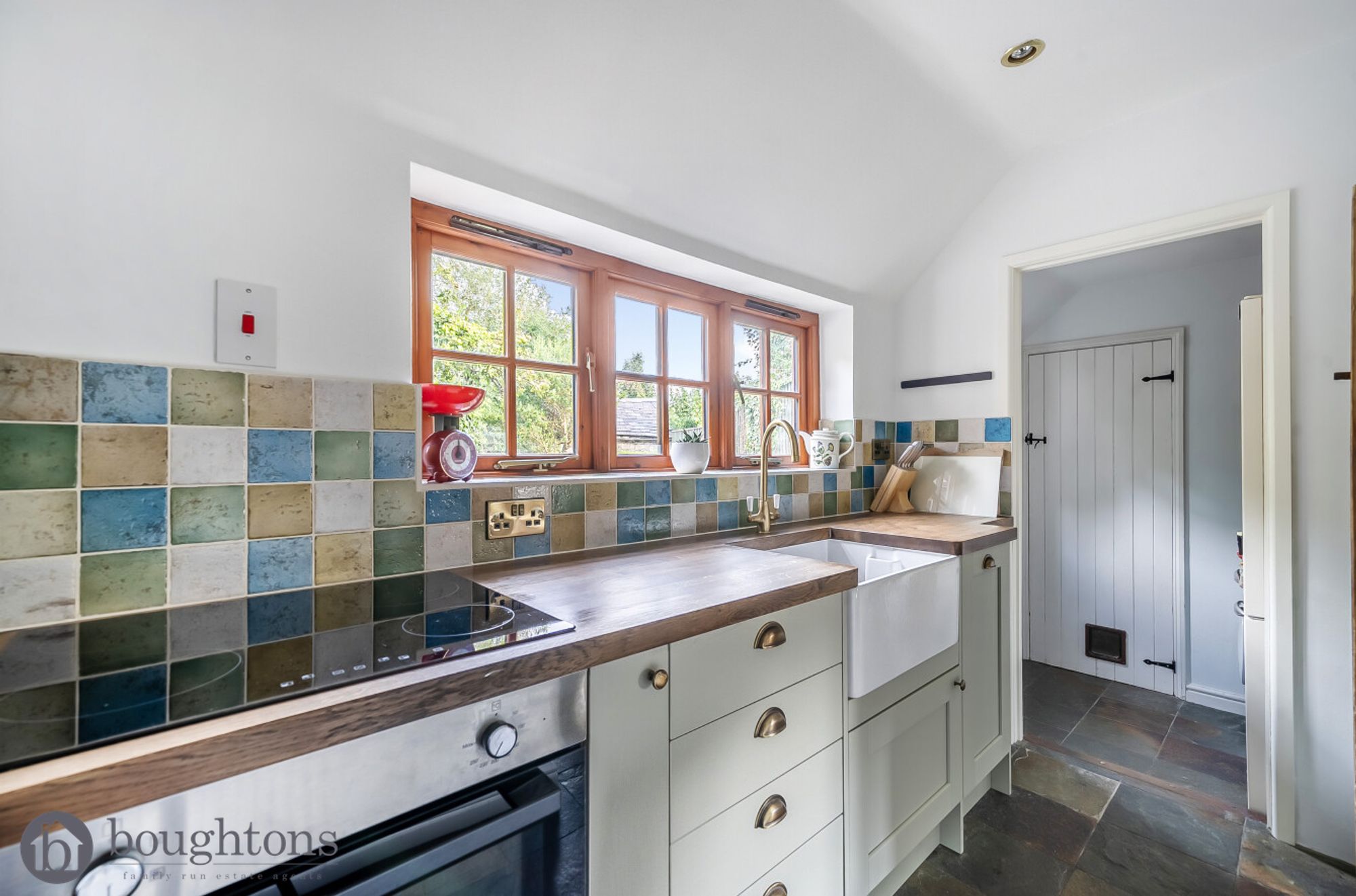 3 bed semi-detached cottage for sale in Church Road, Banbury  - Property Image 9