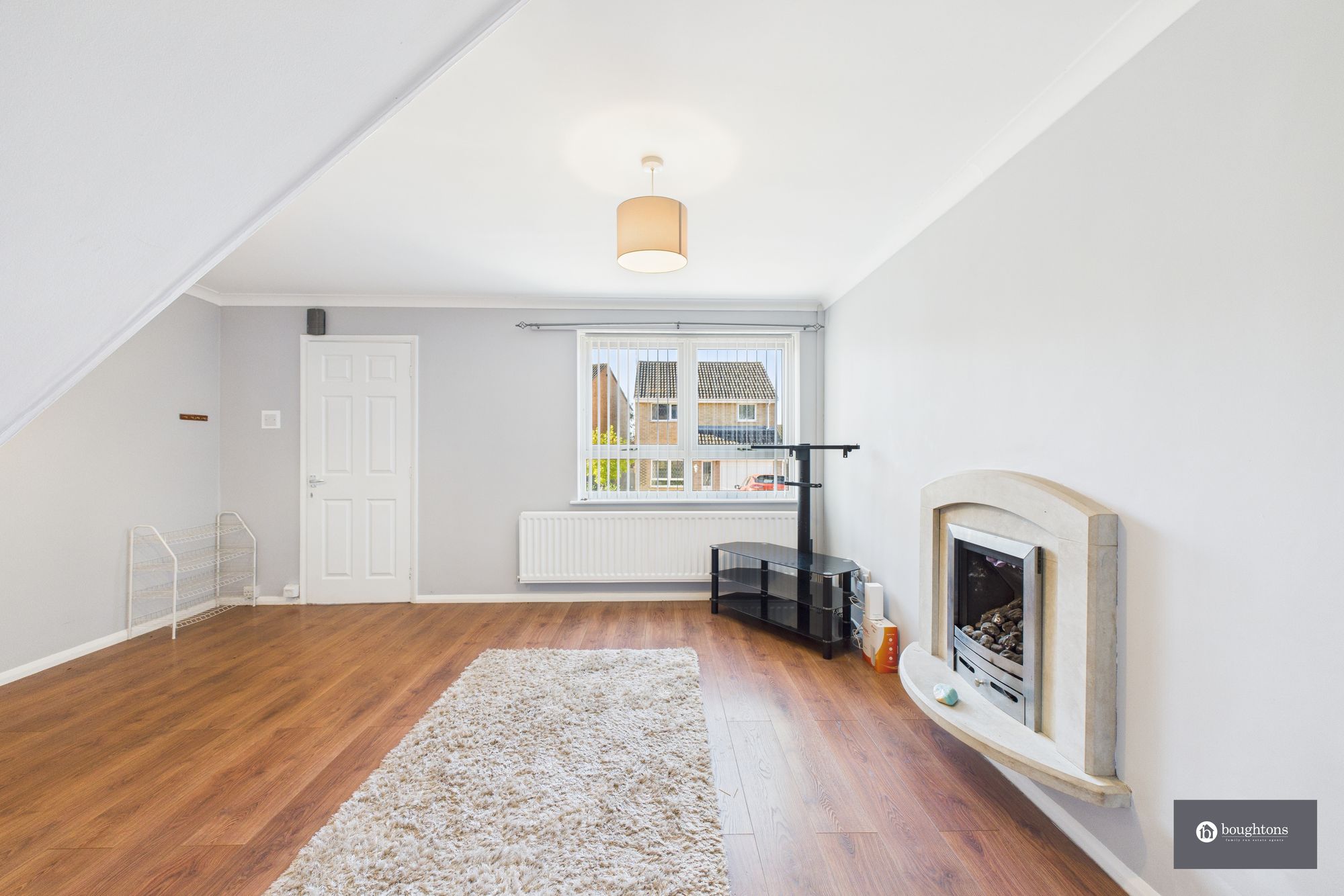 4 bed semi-detached house for sale in Bannerman Drive, Brackley 1