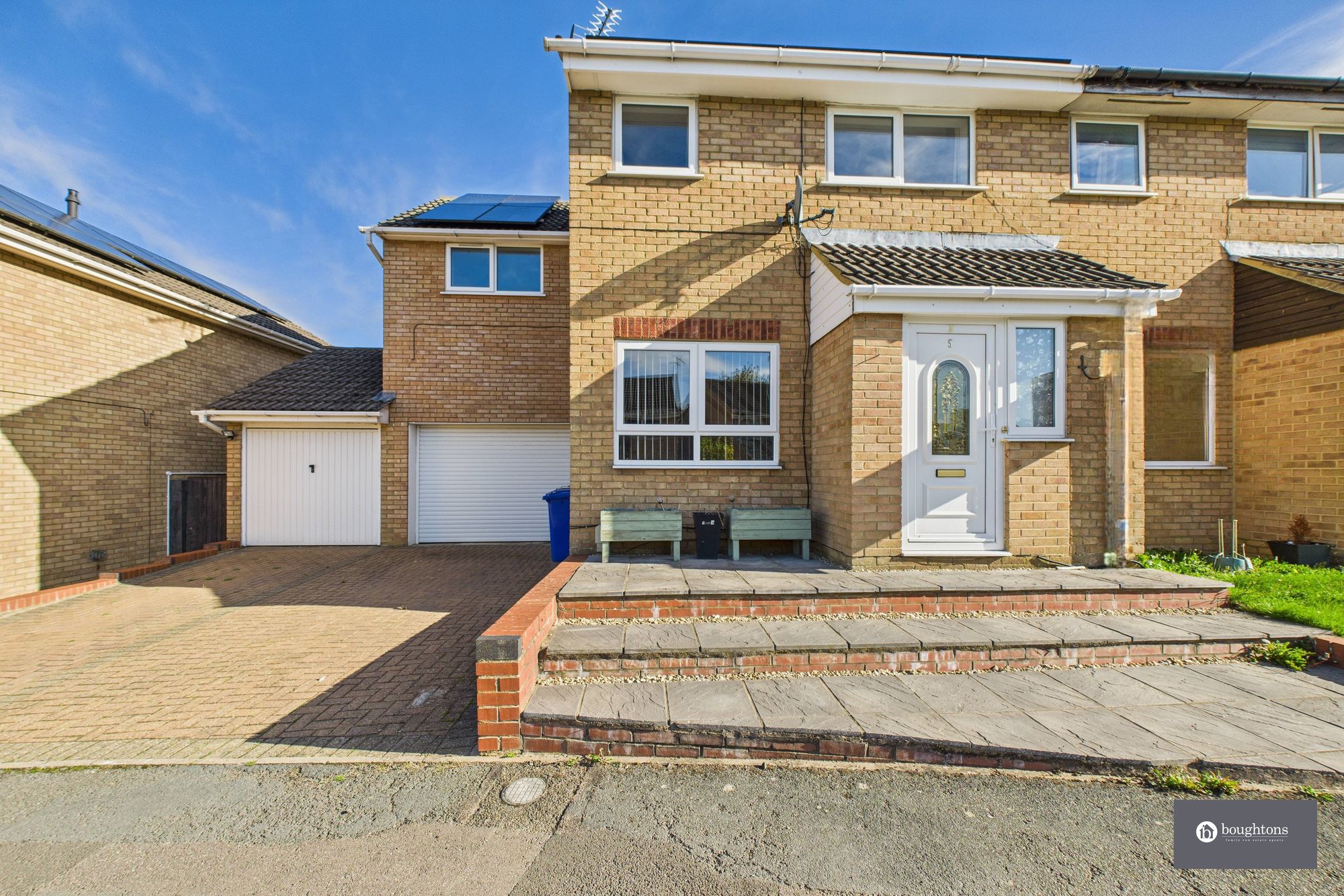 4 bed semi-detached house for sale in Bannerman Drive, Brackley, NN13
