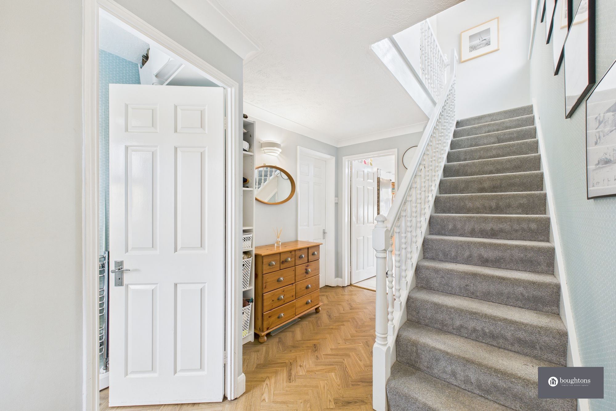 5 bed detached house for sale in Stuart Road, Brackley 5