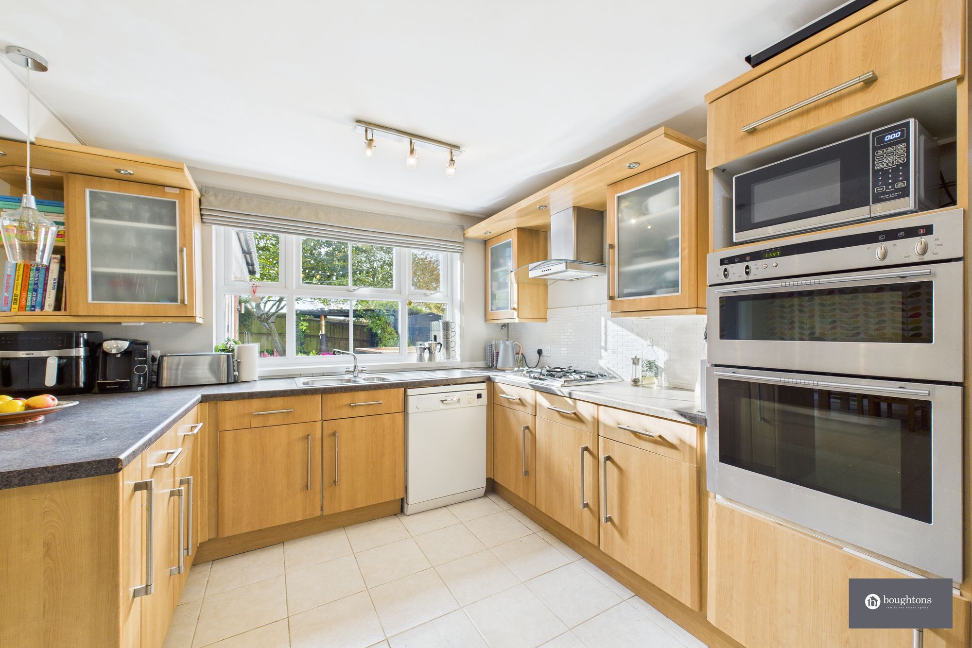 5 bed detached house for sale in Stuart Road, Brackley  - Property Image 9
