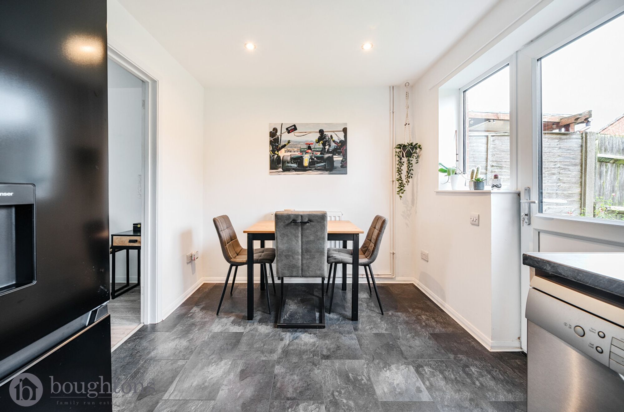 2 bed semi-detached house for sale in Stuart Road, Brackley 5