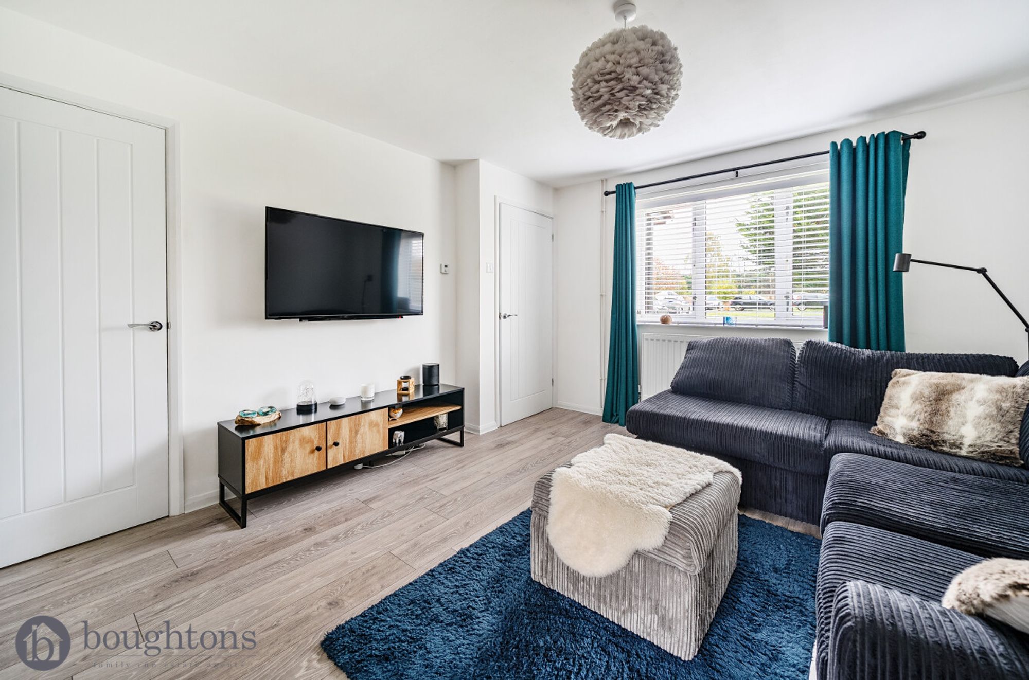 2 bed semi-detached house for sale in Stuart Road, Brackley 9