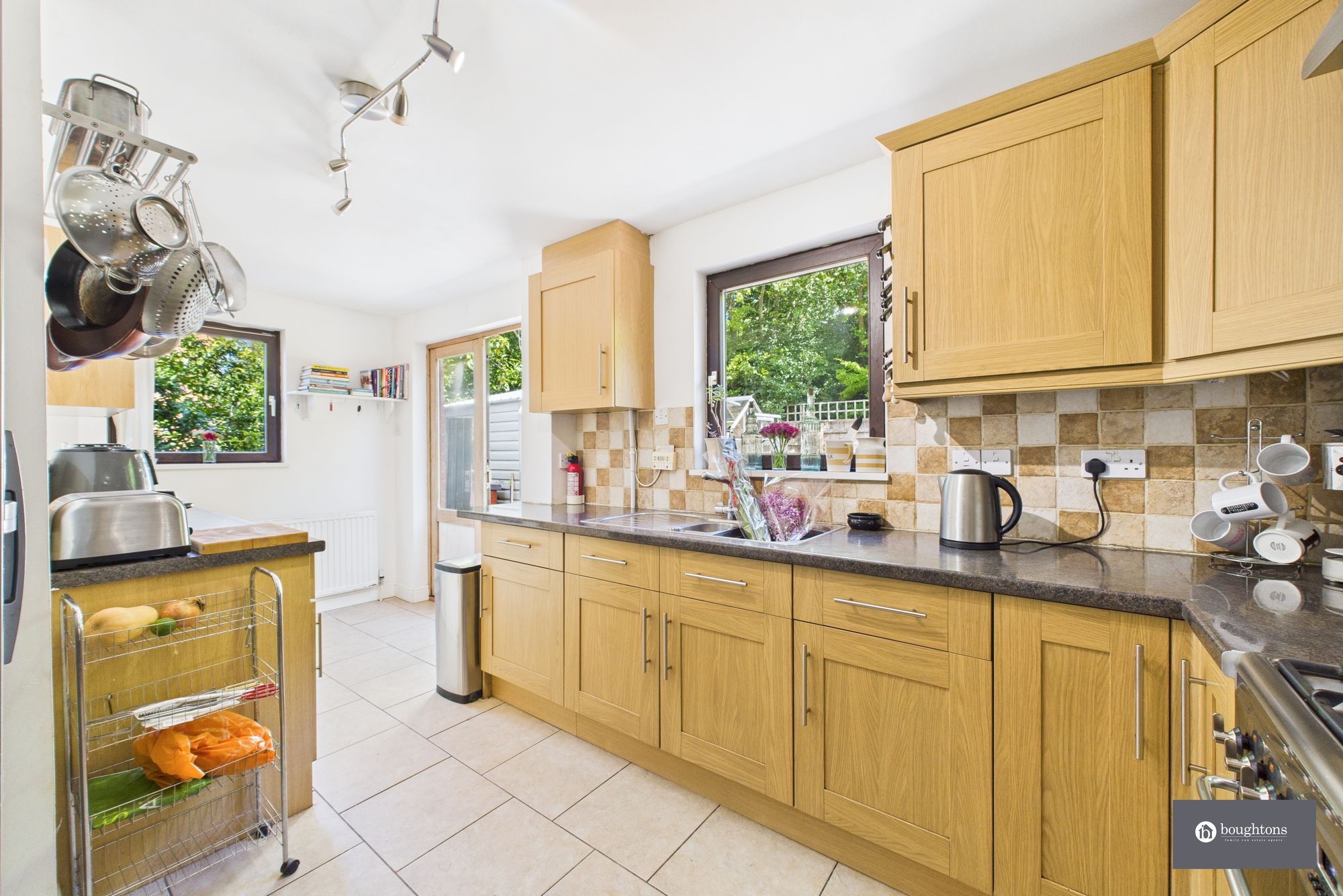 3 bed detached house for sale in Tudor Way, Brackley  - Property Image 2