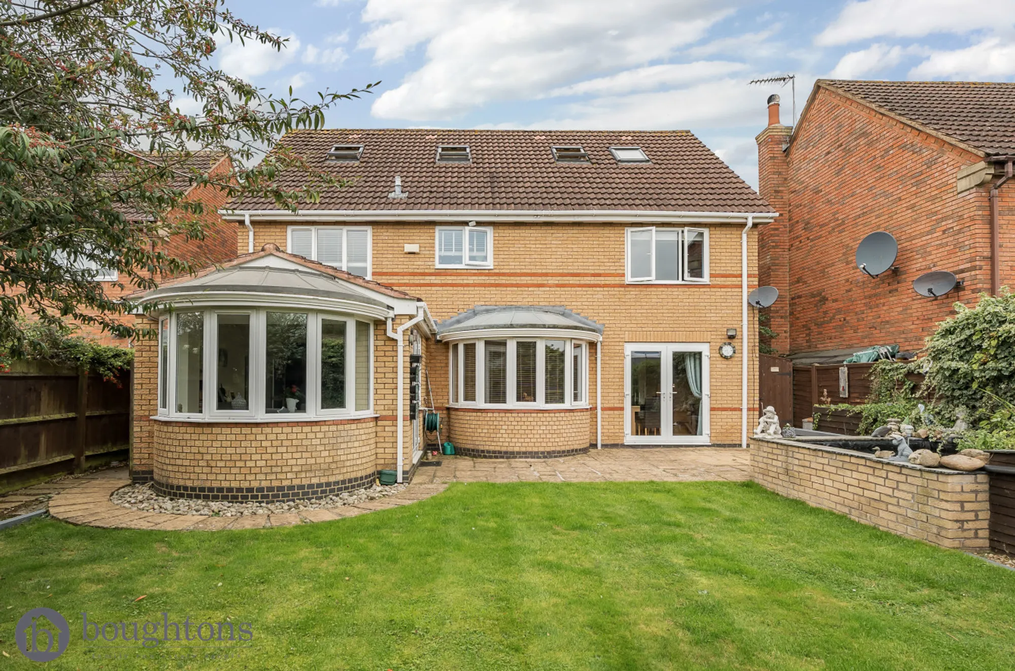 6 bed detached house for sale in John Clare Close, Brackley  - Property Image 16