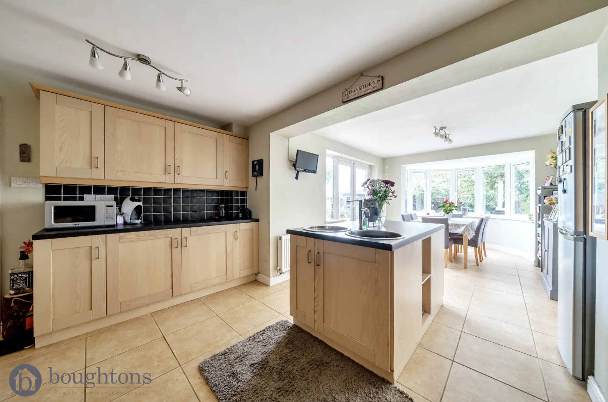 6 bed detached house for sale in John Clare Close, Brackley  - Property Image 6