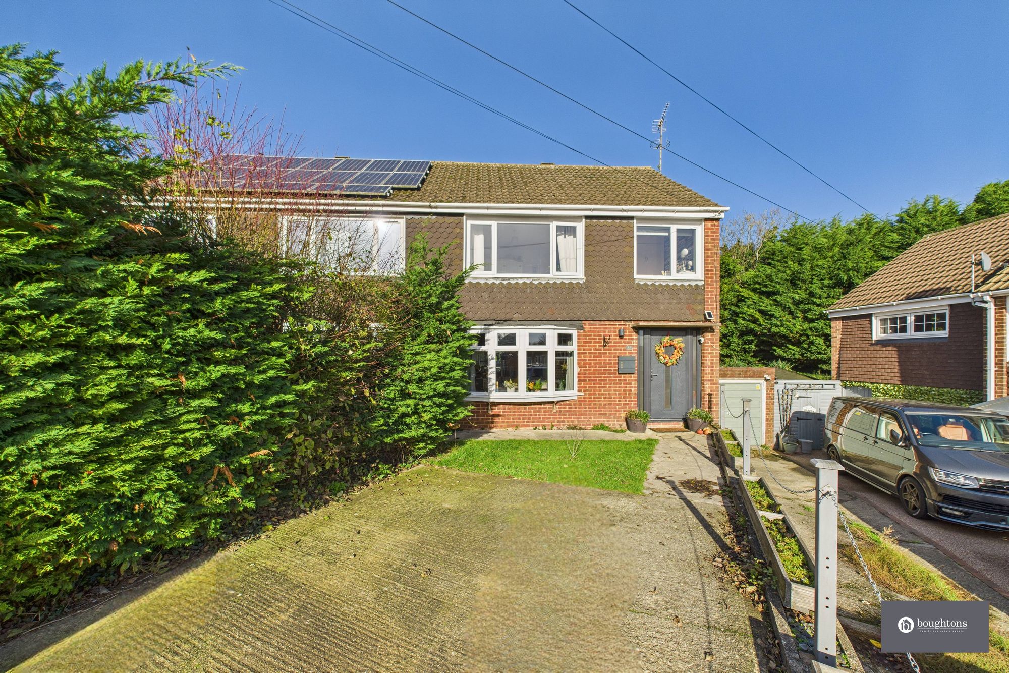 3 bed semi-detached house for sale in Valley Road, Brackley - Property Image 1