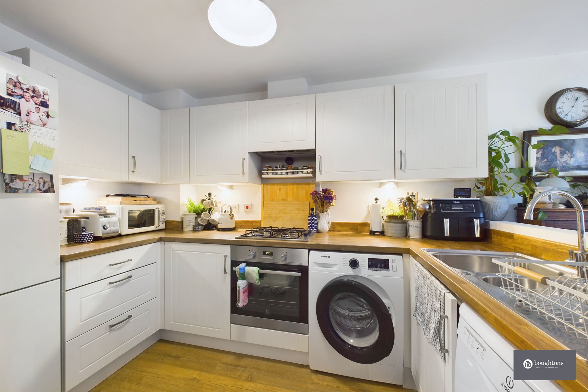 3 bed terraced house for sale in Poppyfields Way, Brackley  - Property Image 9