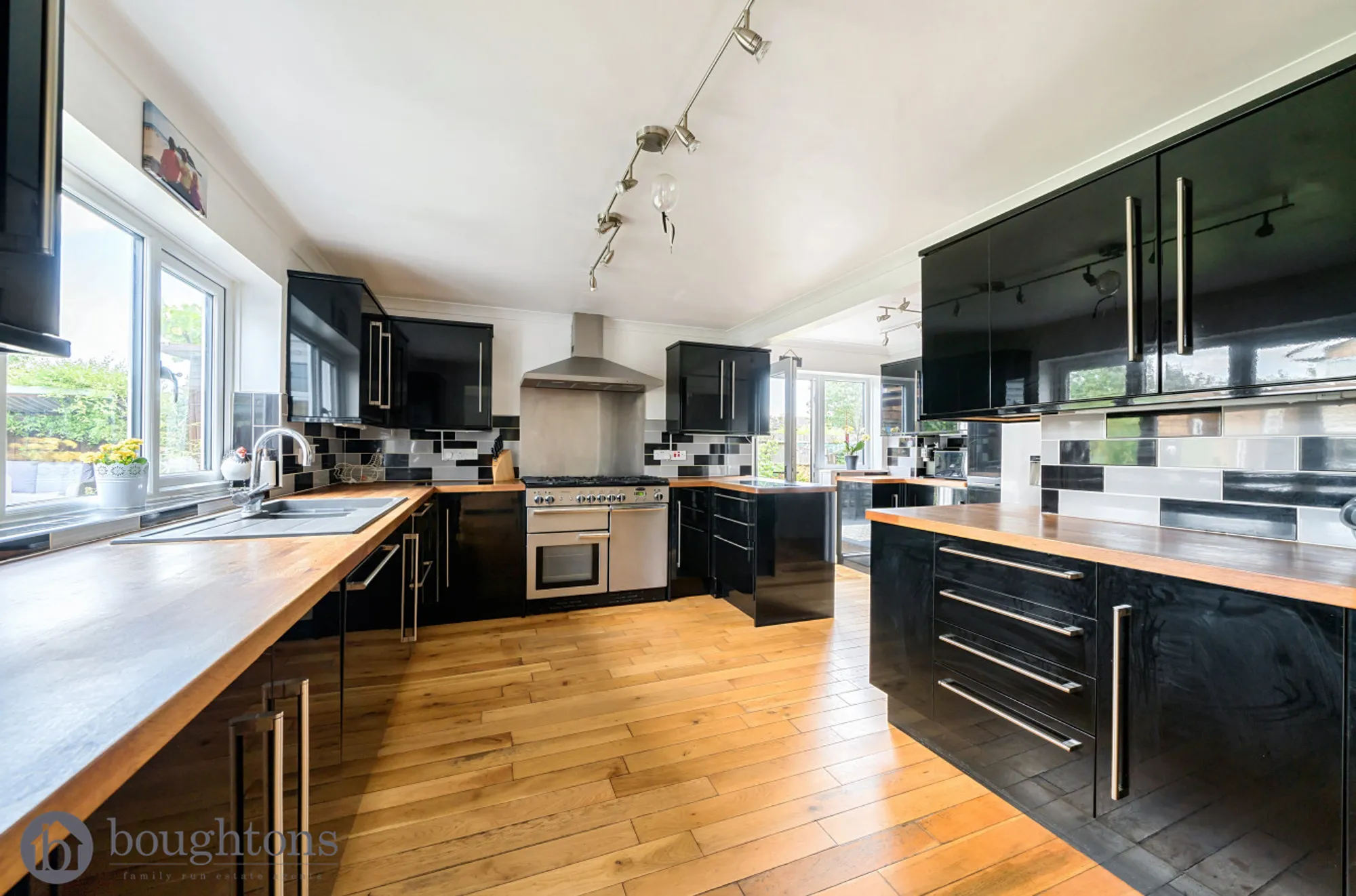 4 bed detached house for sale in Flora Thompson Drive, Brackley  - Property Image 8