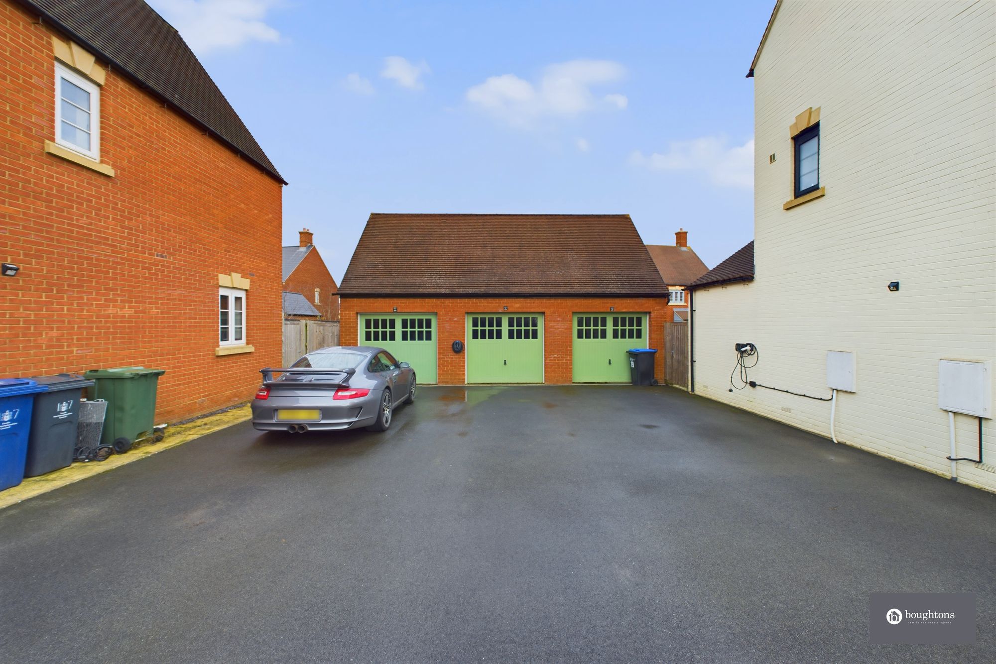 2 bed mid-terraced house for sale in Gemini Way, Brackley  - Property Image 2