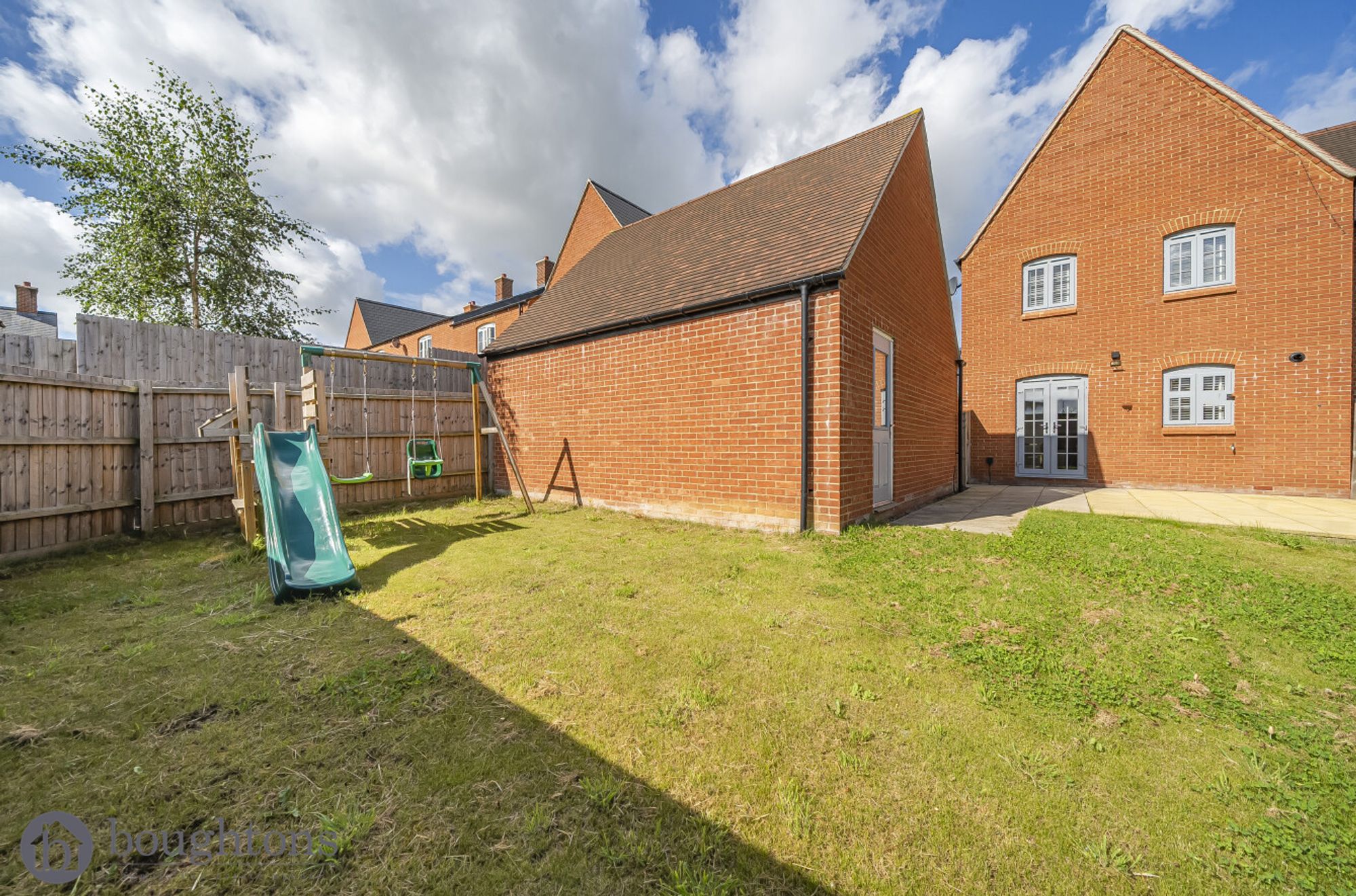 3 bed house for sale in Marne Way, Brackley  - Property Image 2