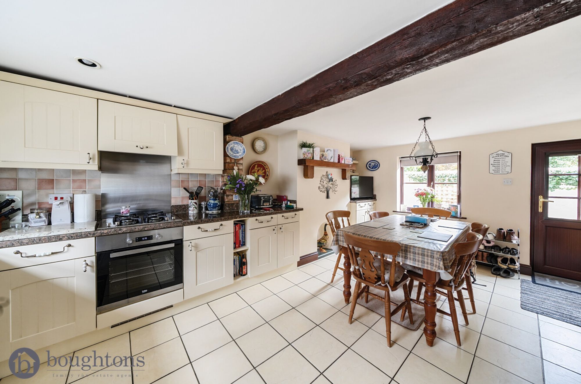 3 bed semi-detached house for sale in High Street, Brackley  - Property Image 4