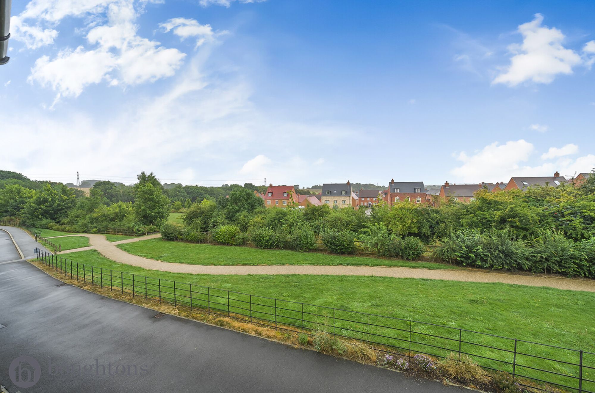 5 bed detached town house for sale in Flanders Way, Brackley  - Property Image 21