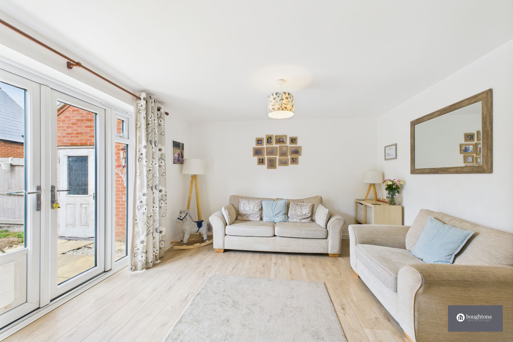 3 bed semi-detached house for sale in Jutland Drive, Brackley  - Property Image 3