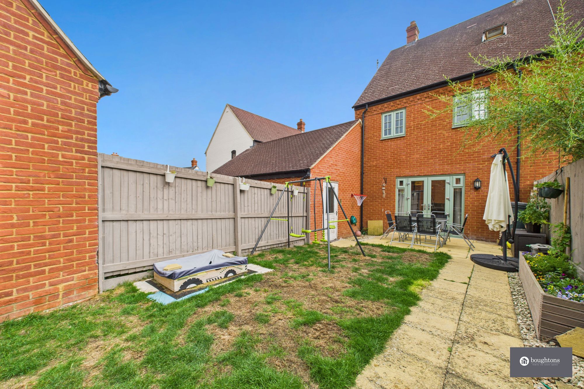 3 bed semi-detached house for sale in Jutland Drive, Brackley  - Property Image 24