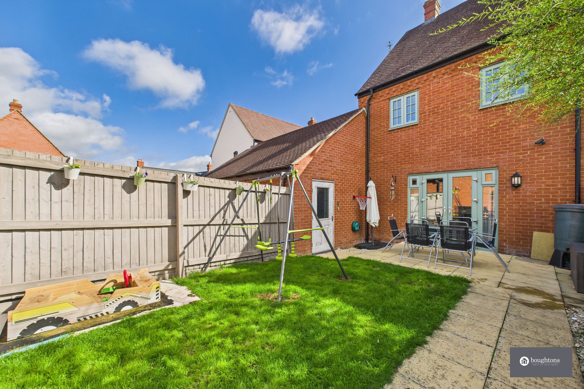 3 bed semi-detached house for sale in Jutland Drive, Brackley 24