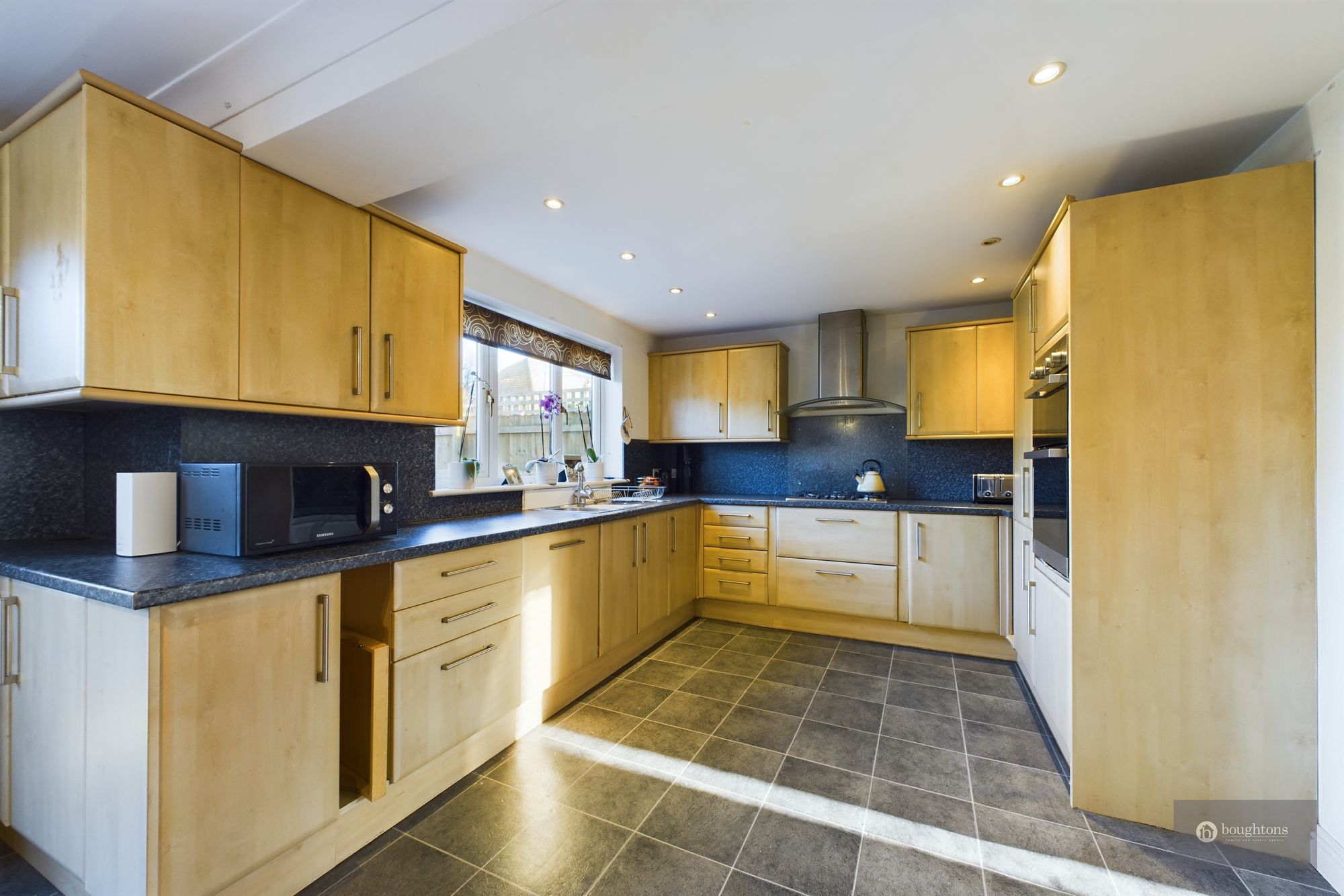 5 bed detached house for sale in Beech Drive, Brackley  - Property Image 3