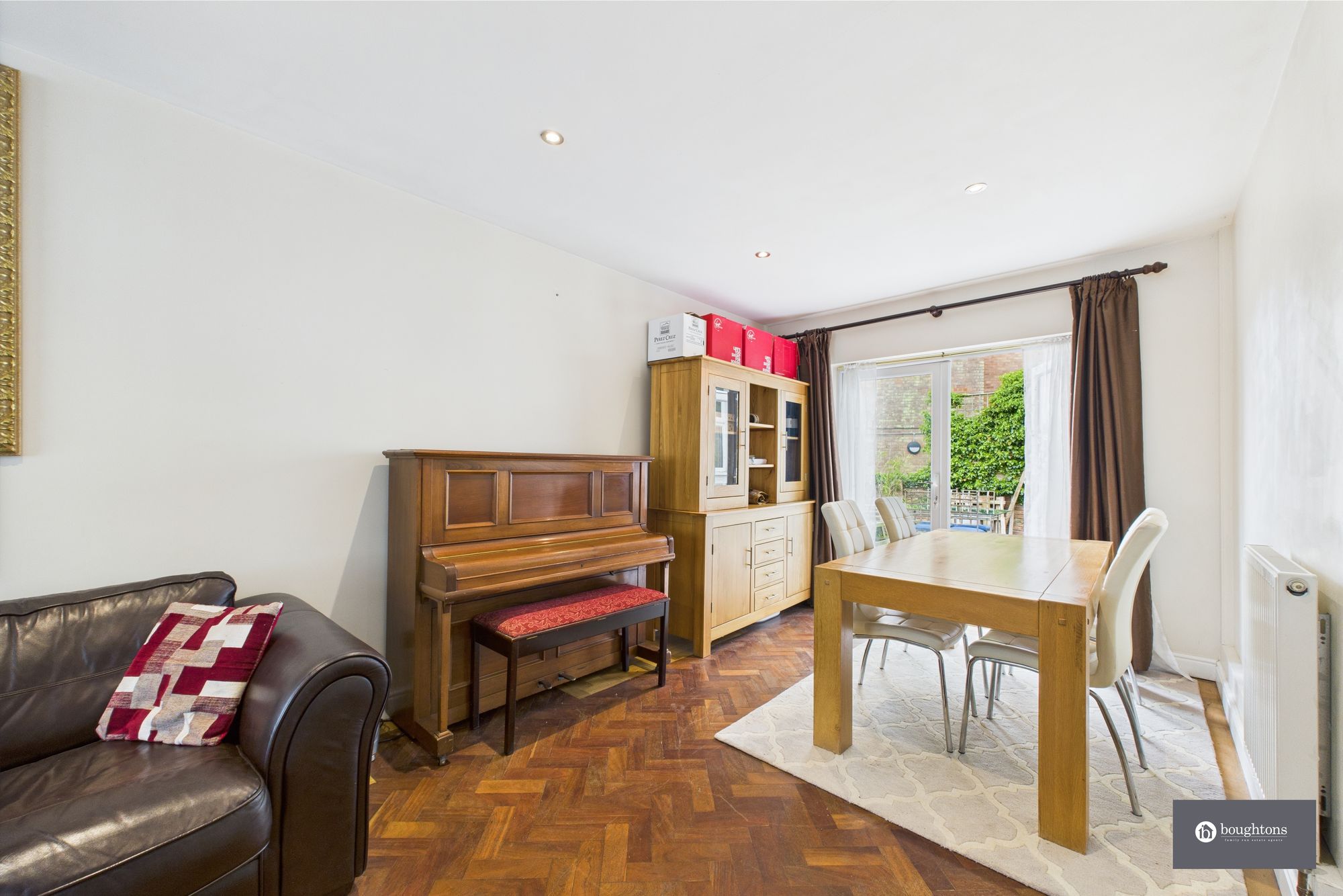 4 bed detached bungalow for sale in New Road, Brackley 2