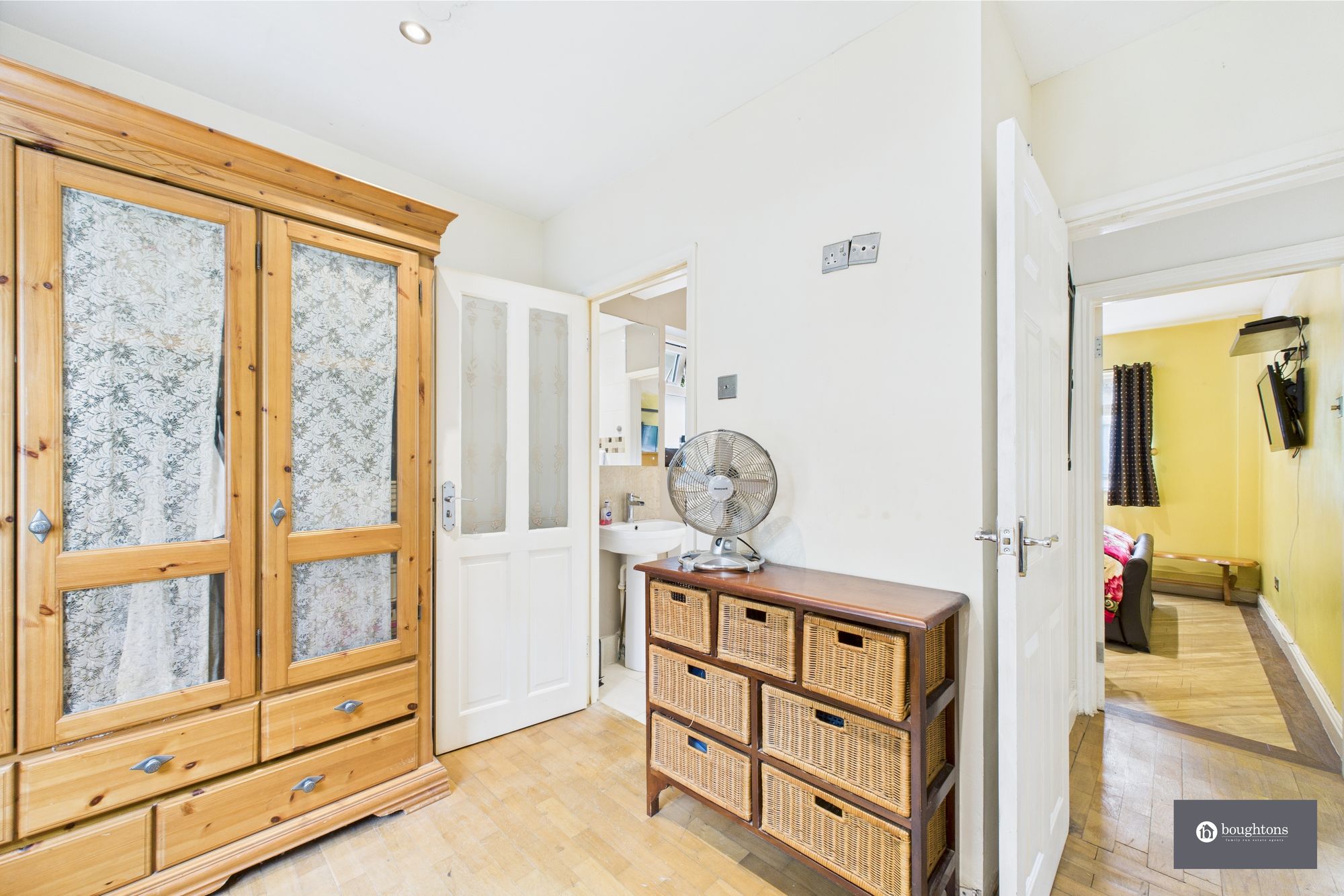 4 bed detached bungalow for sale in New Road, Brackley 9