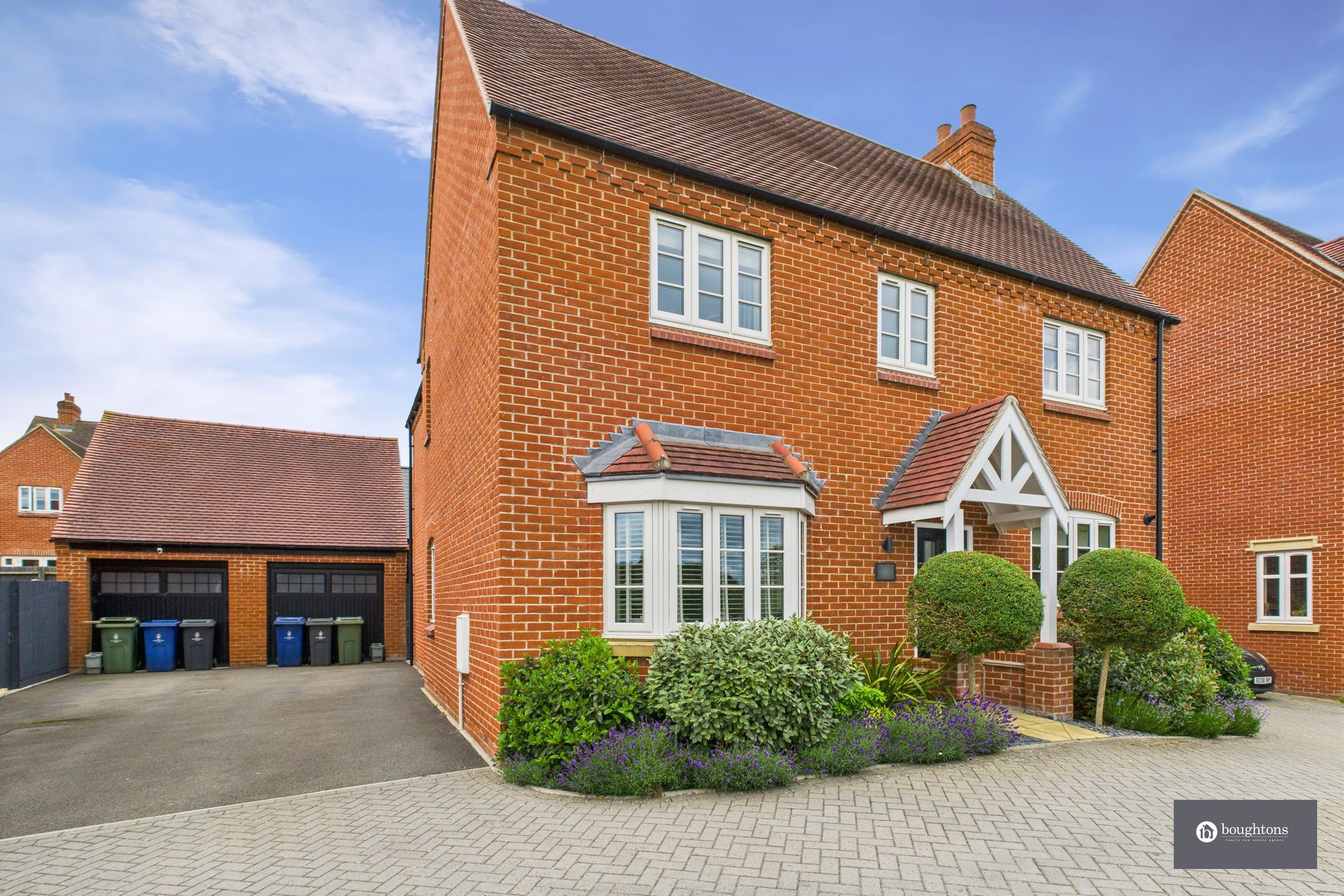 4 bed detached house for sale in Foxhills Way, Brackley, NN13