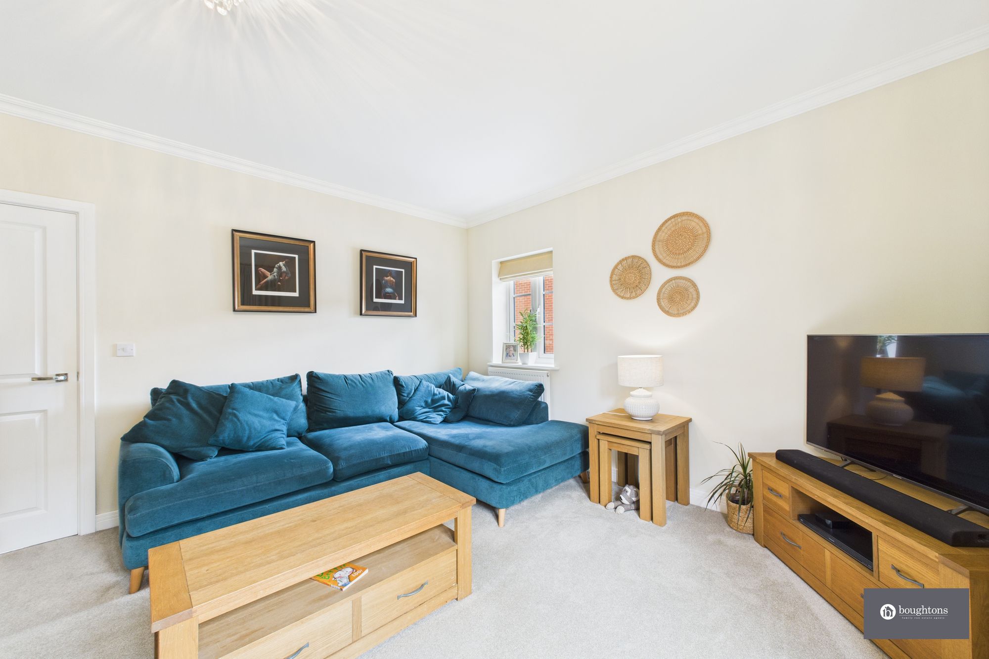 4 bed detached house for sale in Foxhills Way, Brackley  - Property Image 9
