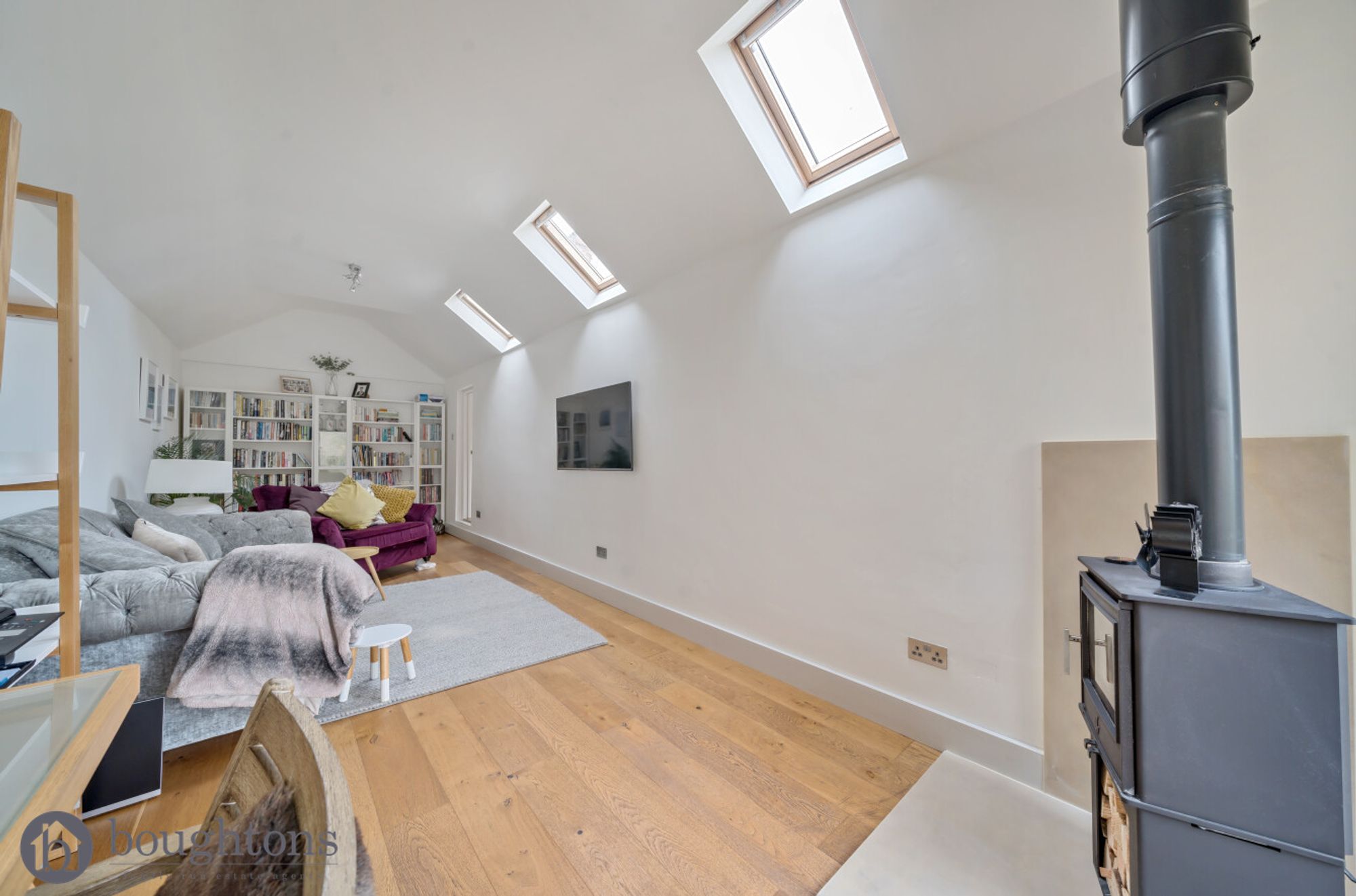 3 bed semi-detached house for sale in Banbury Road, Brackley  - Property Image 13