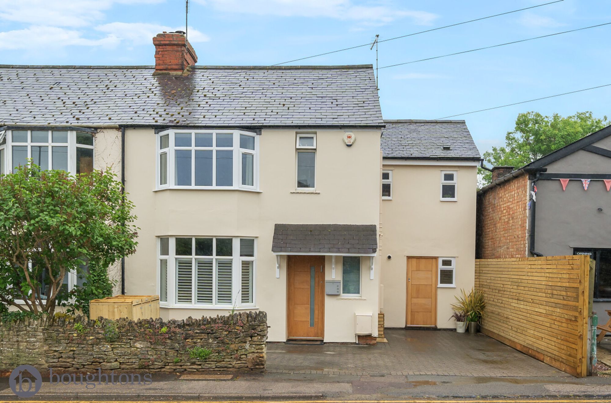 3 bed semi-detached house for sale in Banbury Road, Brackley  - Property Image 3