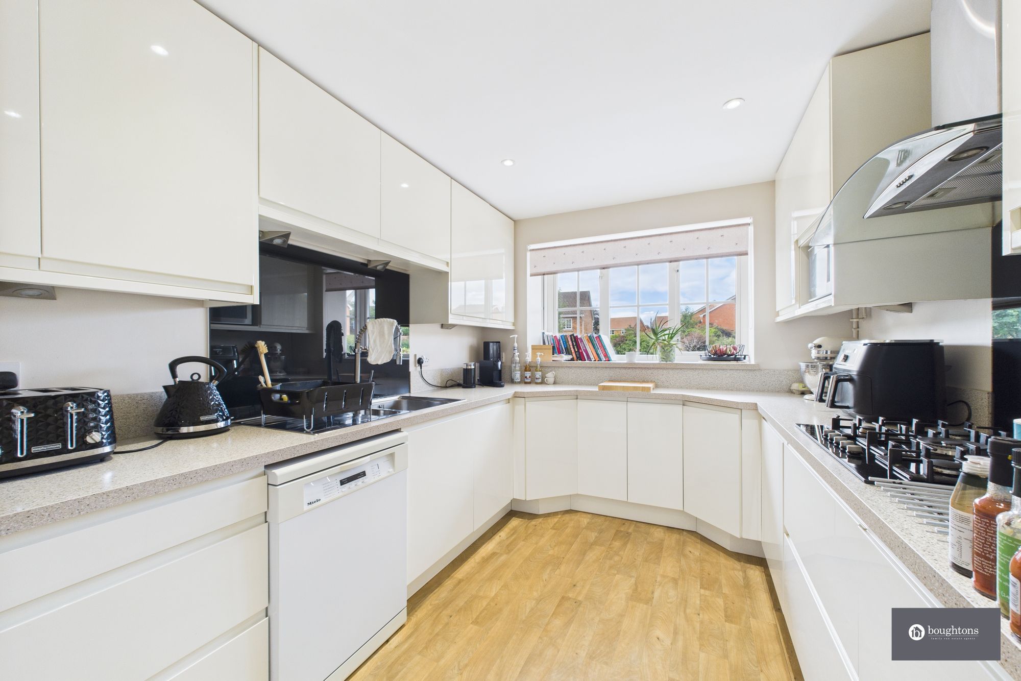 4 bed detached house for sale in Brewin Close, Brackley 4