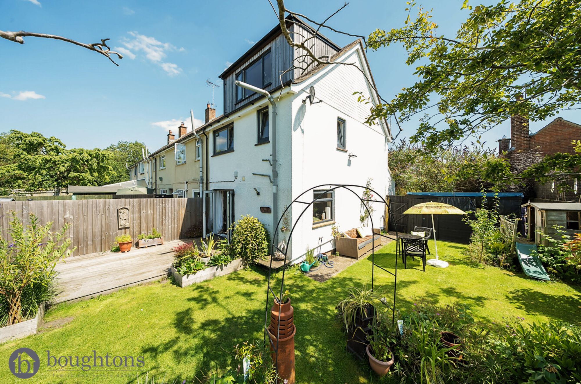 3 bed end of terrace house for sale in The Green, Brackley  - Property Image 2