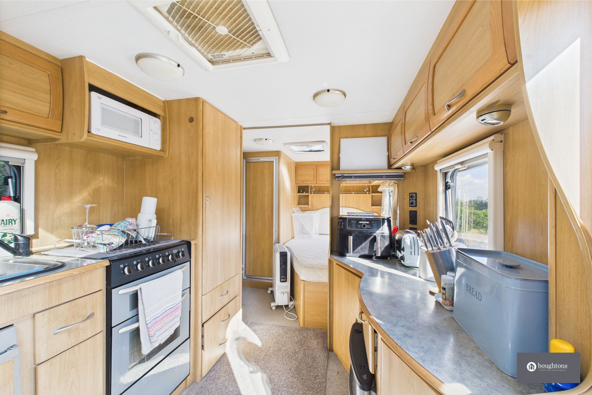 3 bed semi-detached house for sale in Helmdon Road, Banbury  - Property Image 21