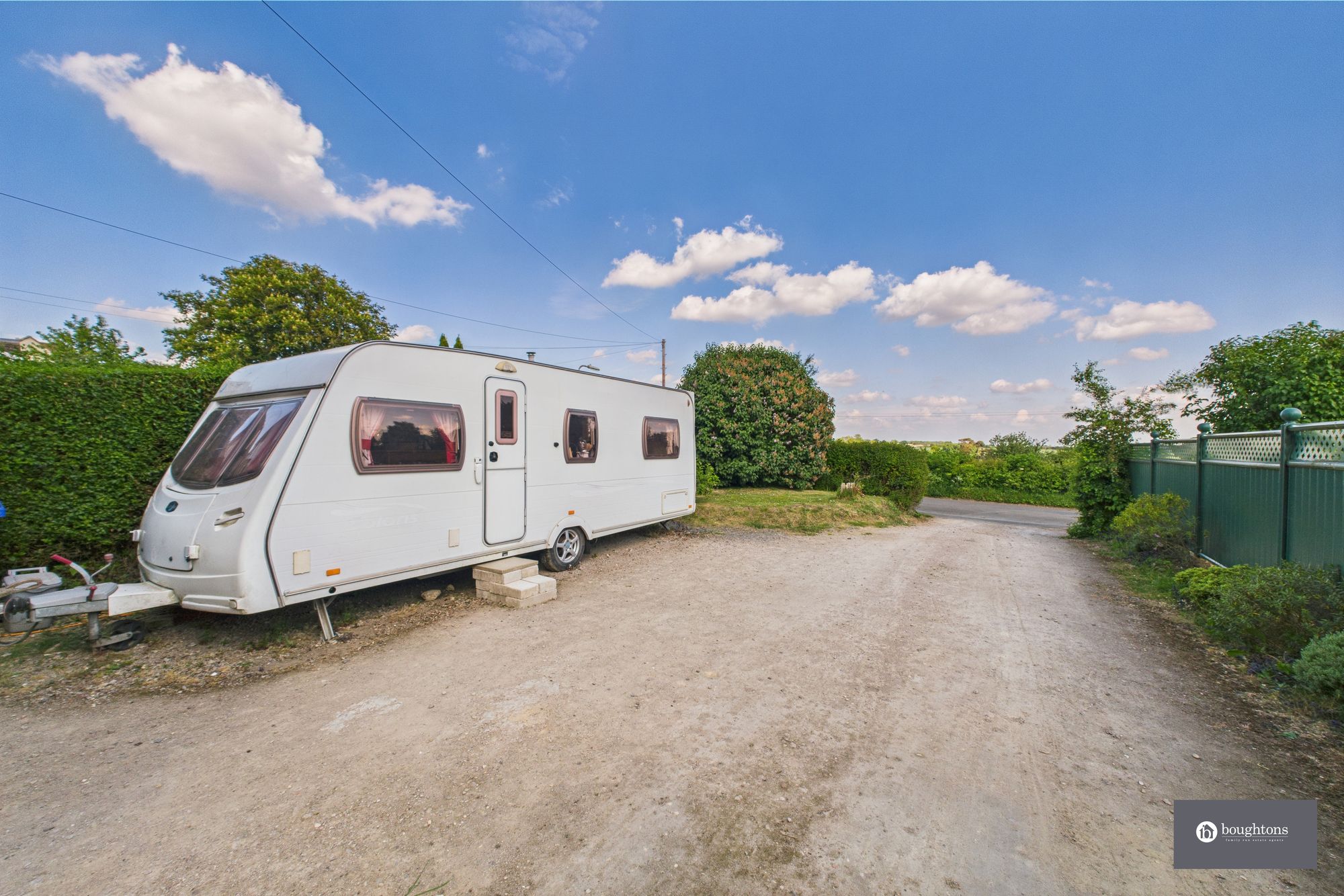 3 bed semi-detached house for sale in Helmdon Road, Banbury 18