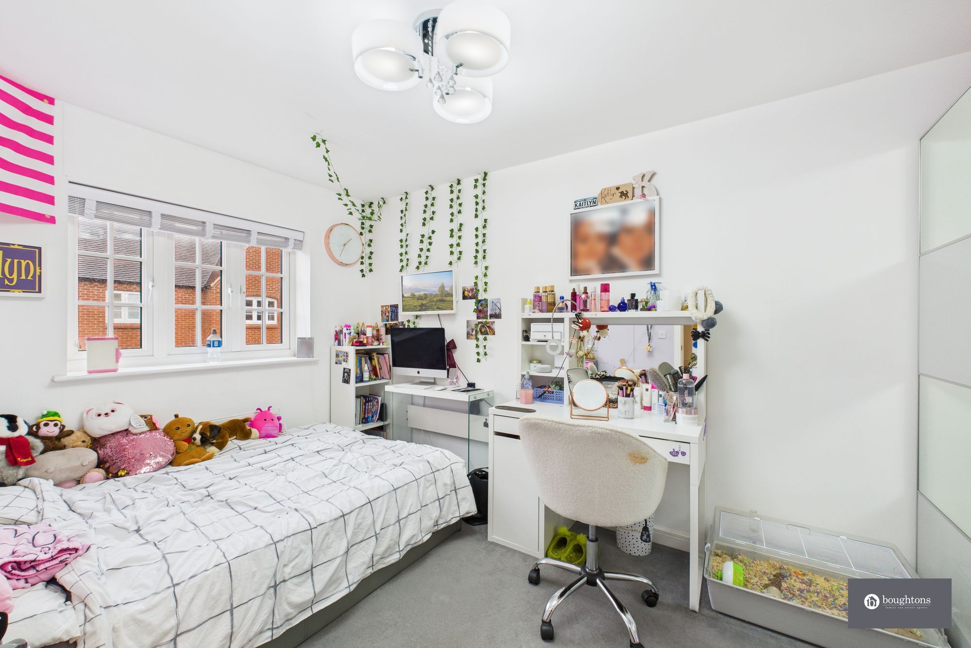 4 bed mid-terraced house for sale in Foxhills Way, Brackley 18