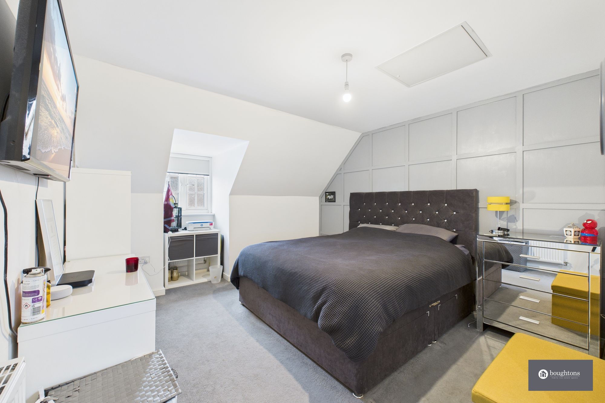 4 bed mid-terraced house for sale in Foxhills Way, Brackley 11