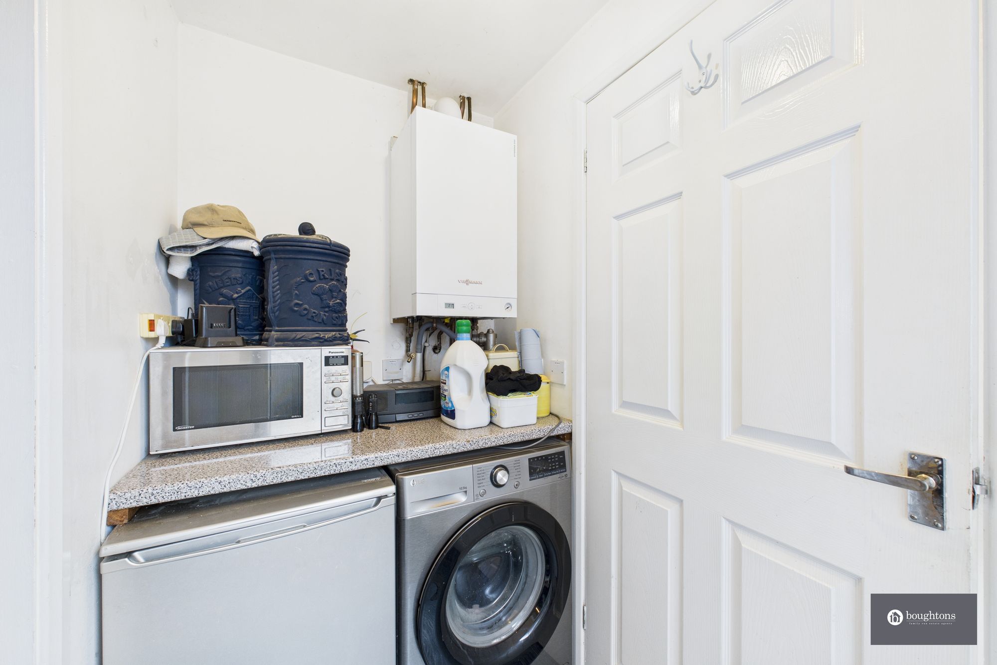 3 bed end of terrace house for sale in Waynflete Close, Brackley  - Property Image 8