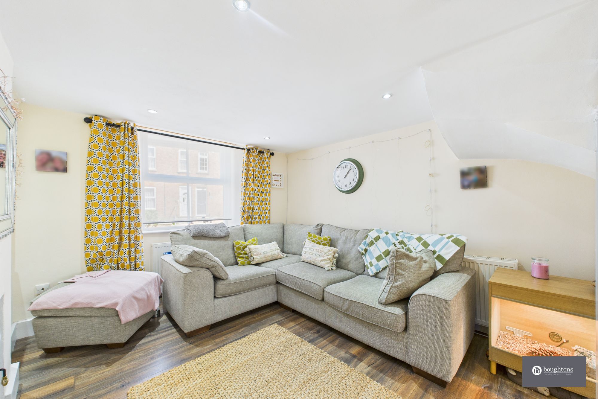 2 bed semi-detached house for sale in Manor Road, Brackley, NN13  - Property Image 6