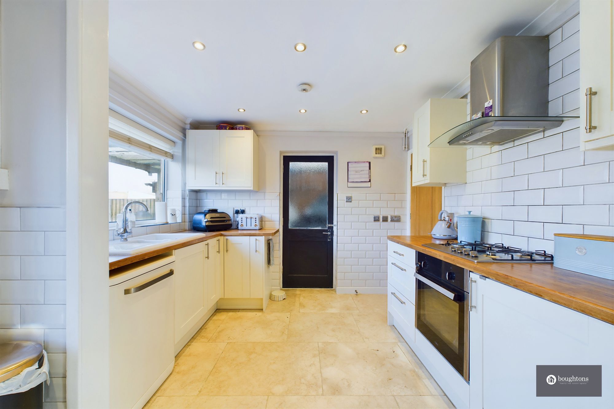 3 bed semi-detached house for sale in Ellesmere Road, Brackley  - Property Image 3