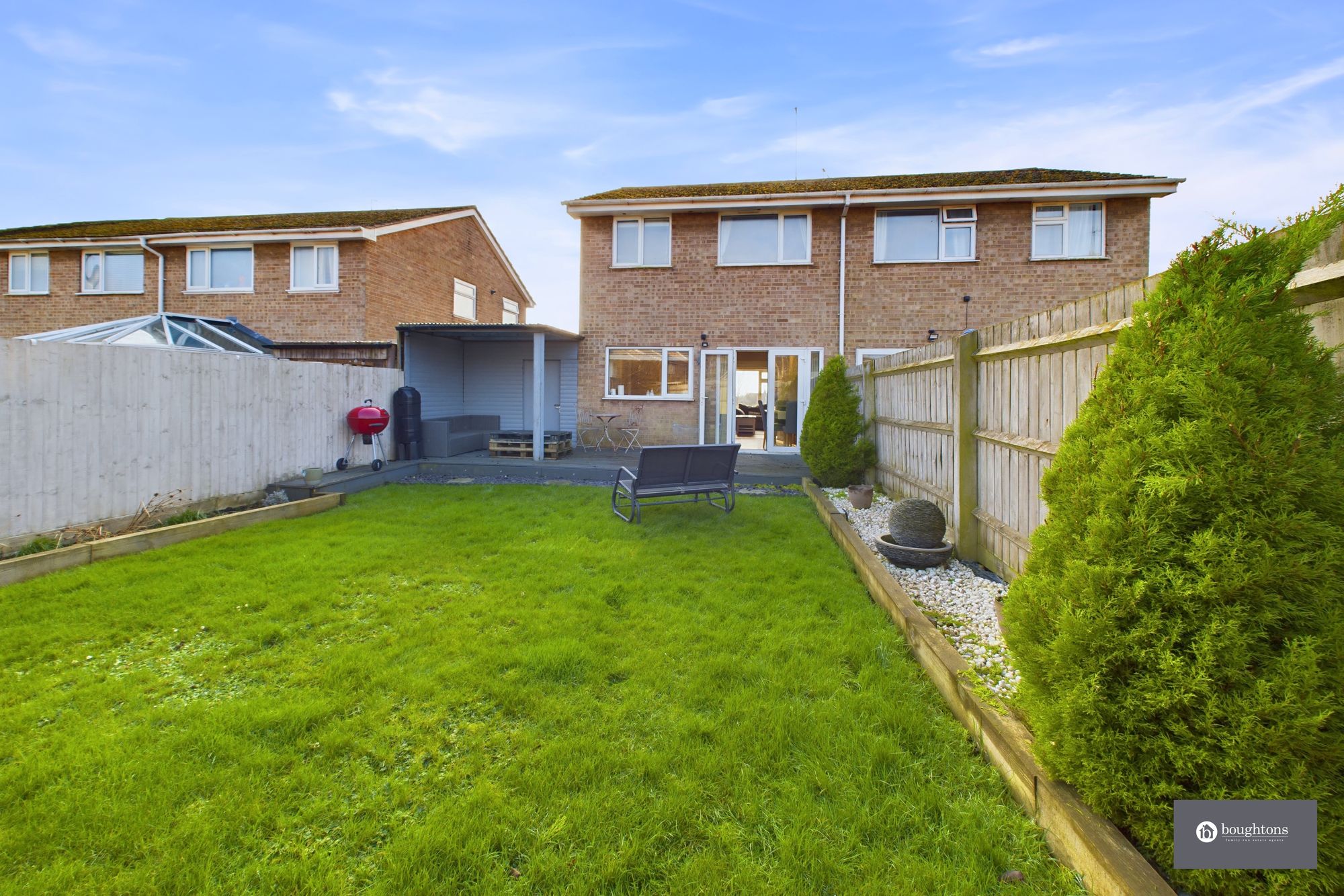 3 bed semi-detached house for sale in Ellesmere Road, Brackley  - Property Image 2