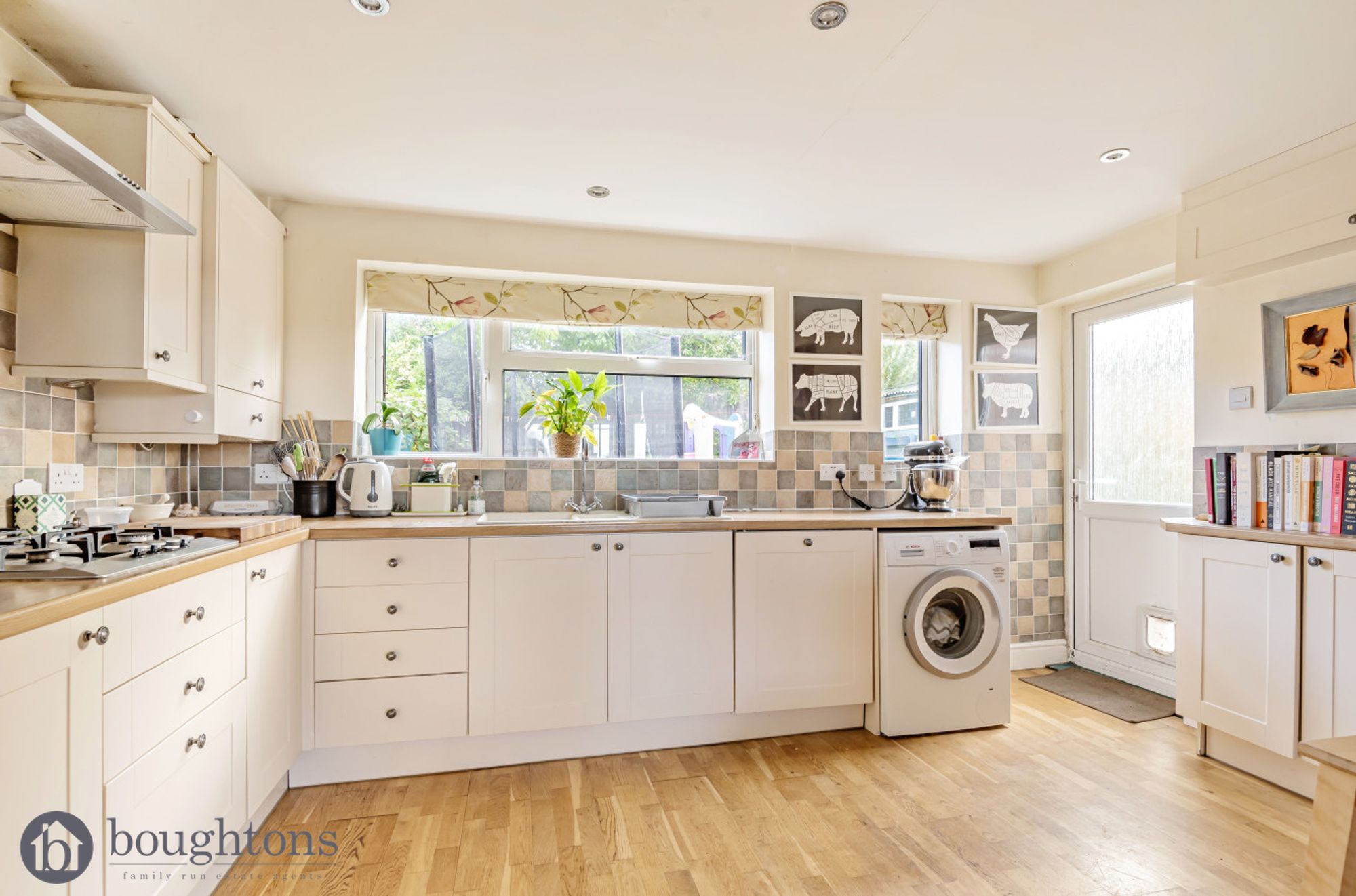 3 bed semi-detached house for sale in Banbury Road, Brackley  - Property Image 5