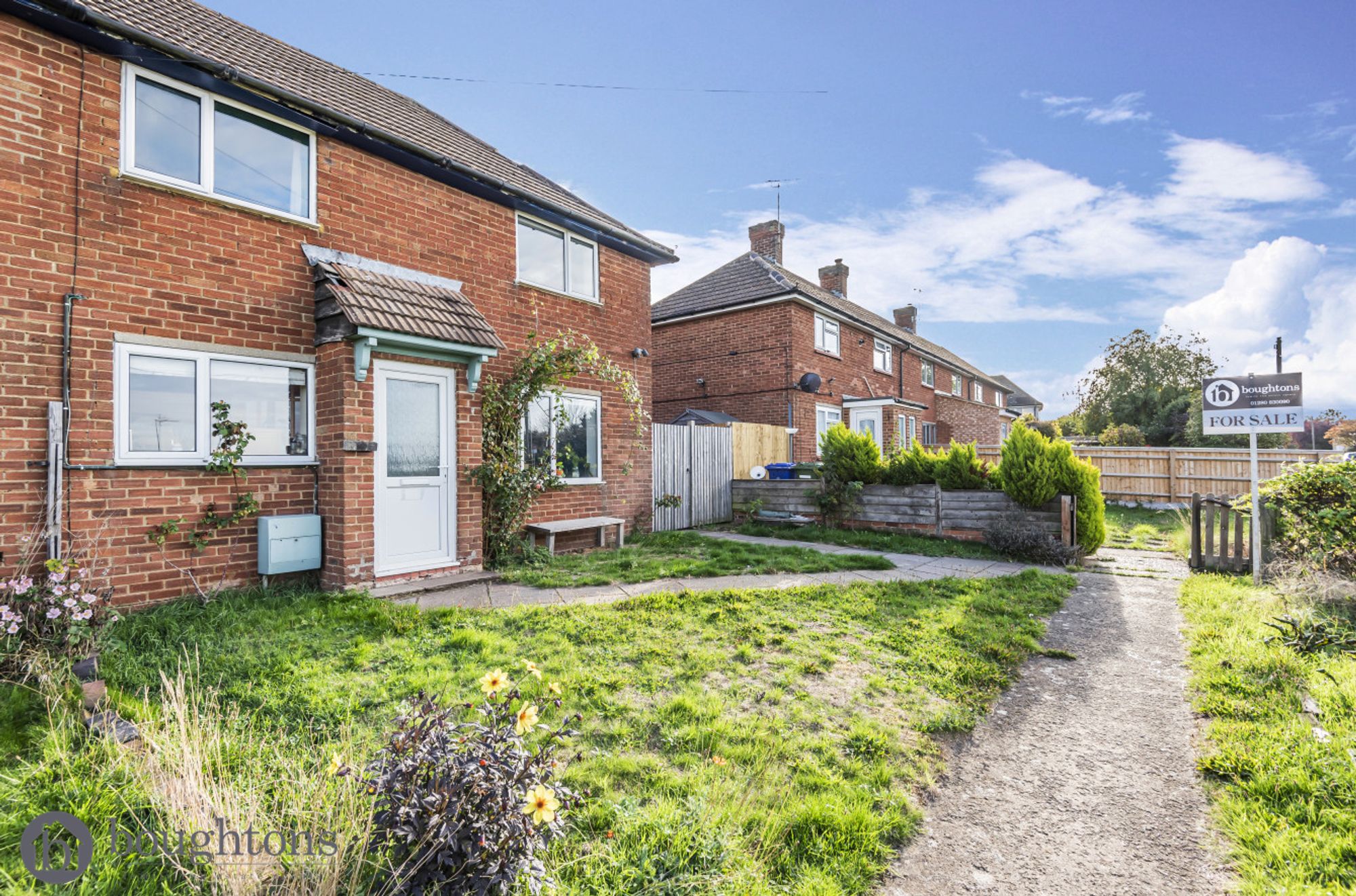 3 bed semi-detached house for sale in Banbury Road, Brackley, NN13