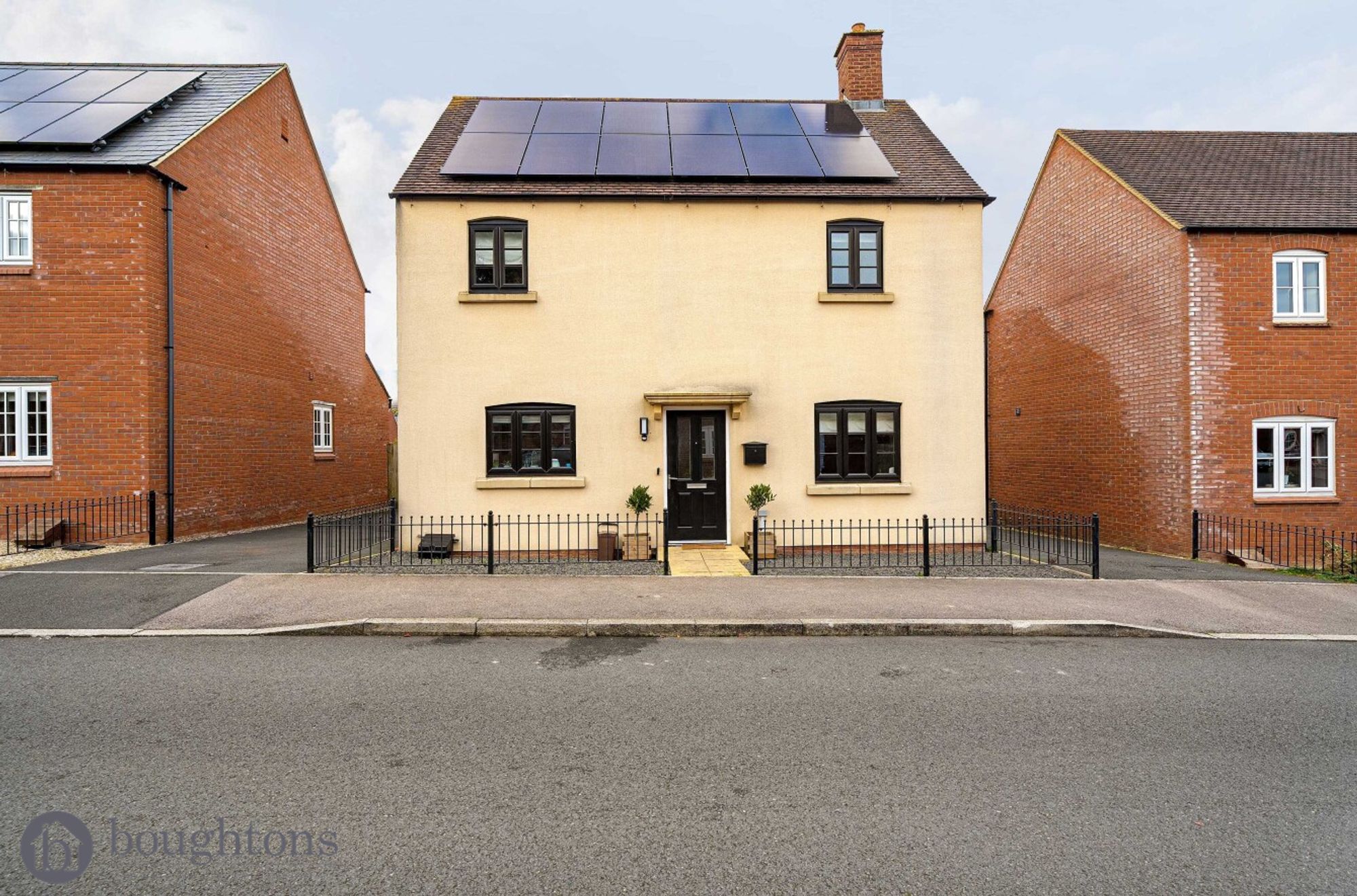 4 bed detached house for sale in Utah Lane, Brackley  - Property Image 1