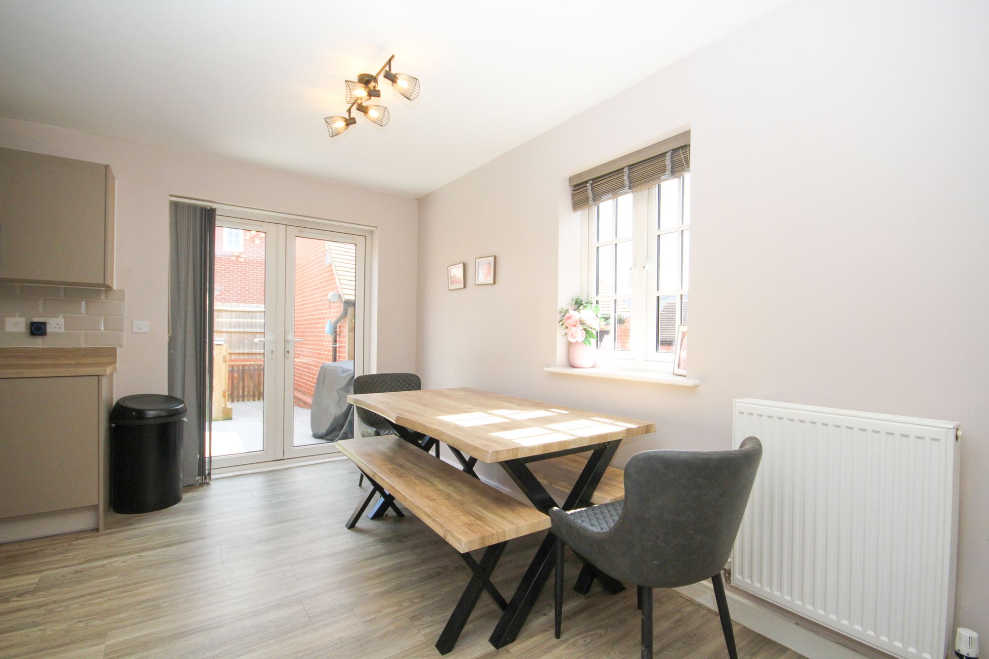 3 bed house for sale in Otter Close, Brackley  - Property Image 5