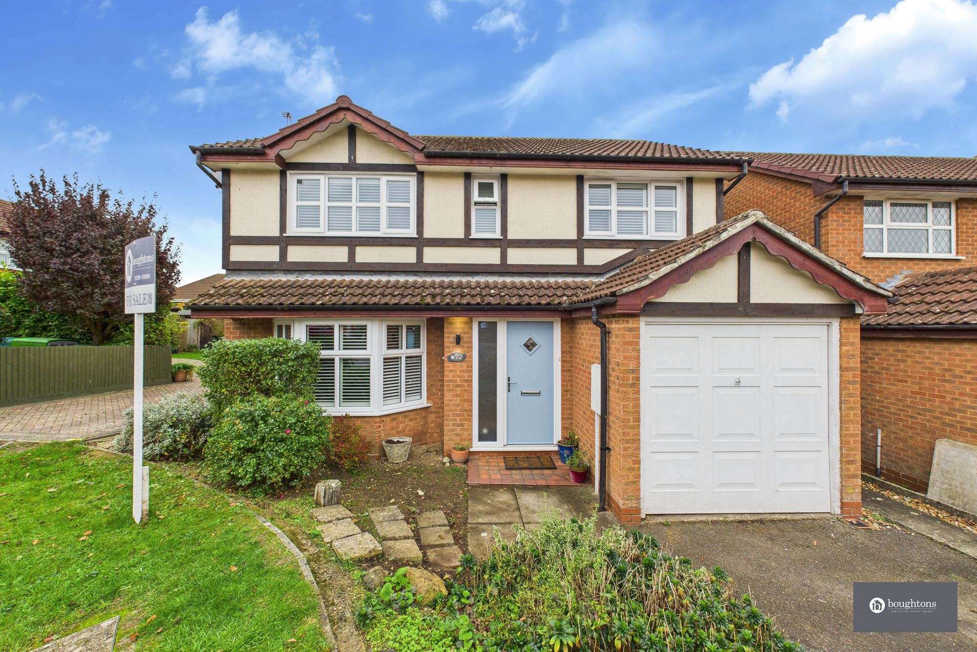 4 bed detached house for sale in Stuart Road, Brackley, NN13