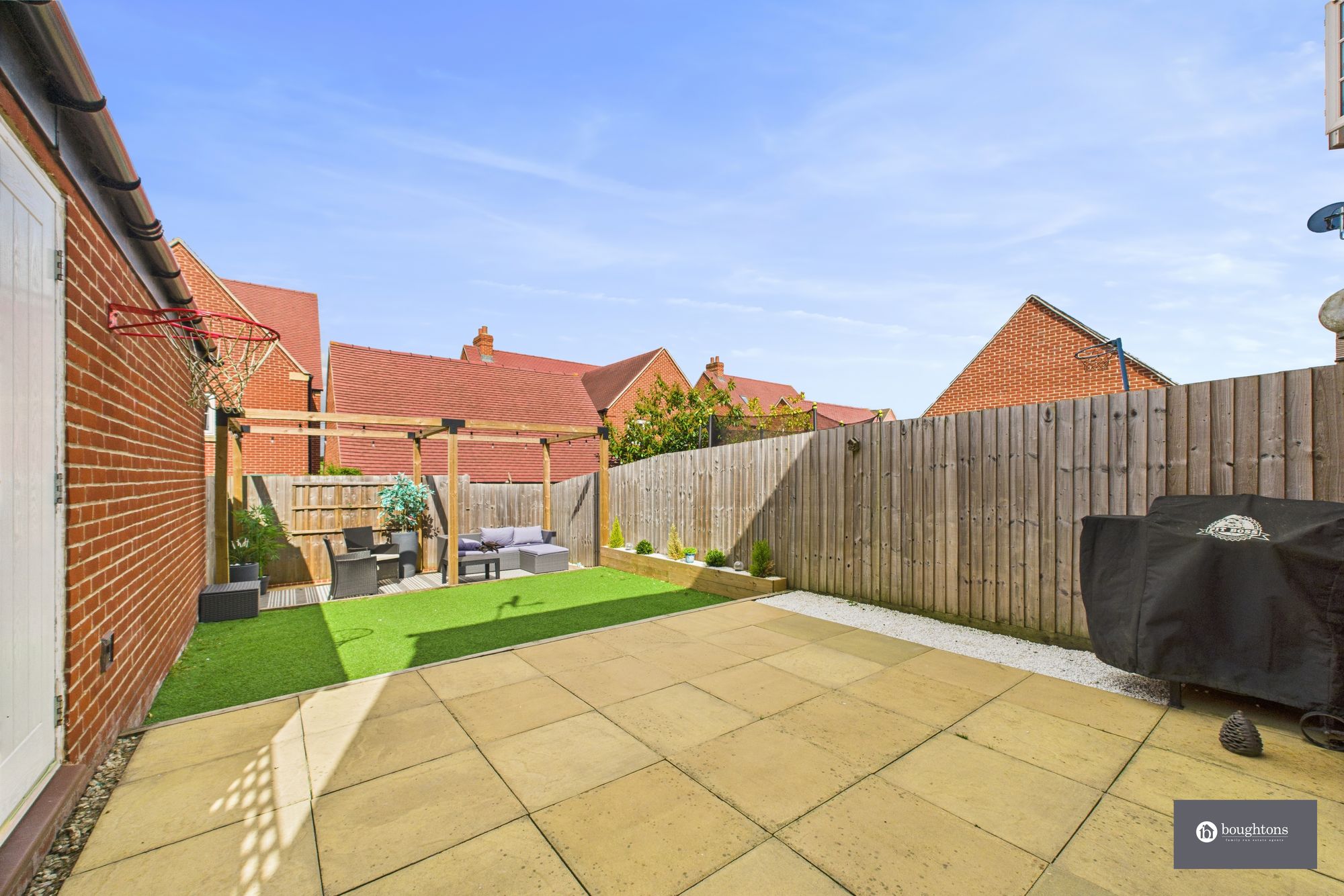 4 bed semi-detached house for sale in Foxhills Way, Brackley  - Property Image 17
