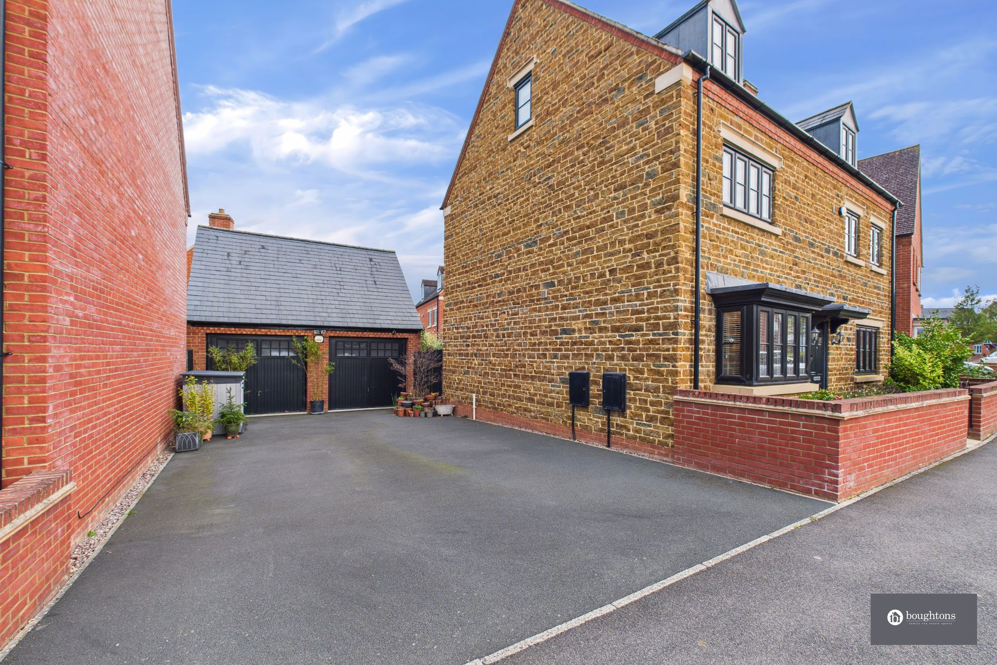 5 bed detached house for sale in Juno Crescent, Brackley 42
